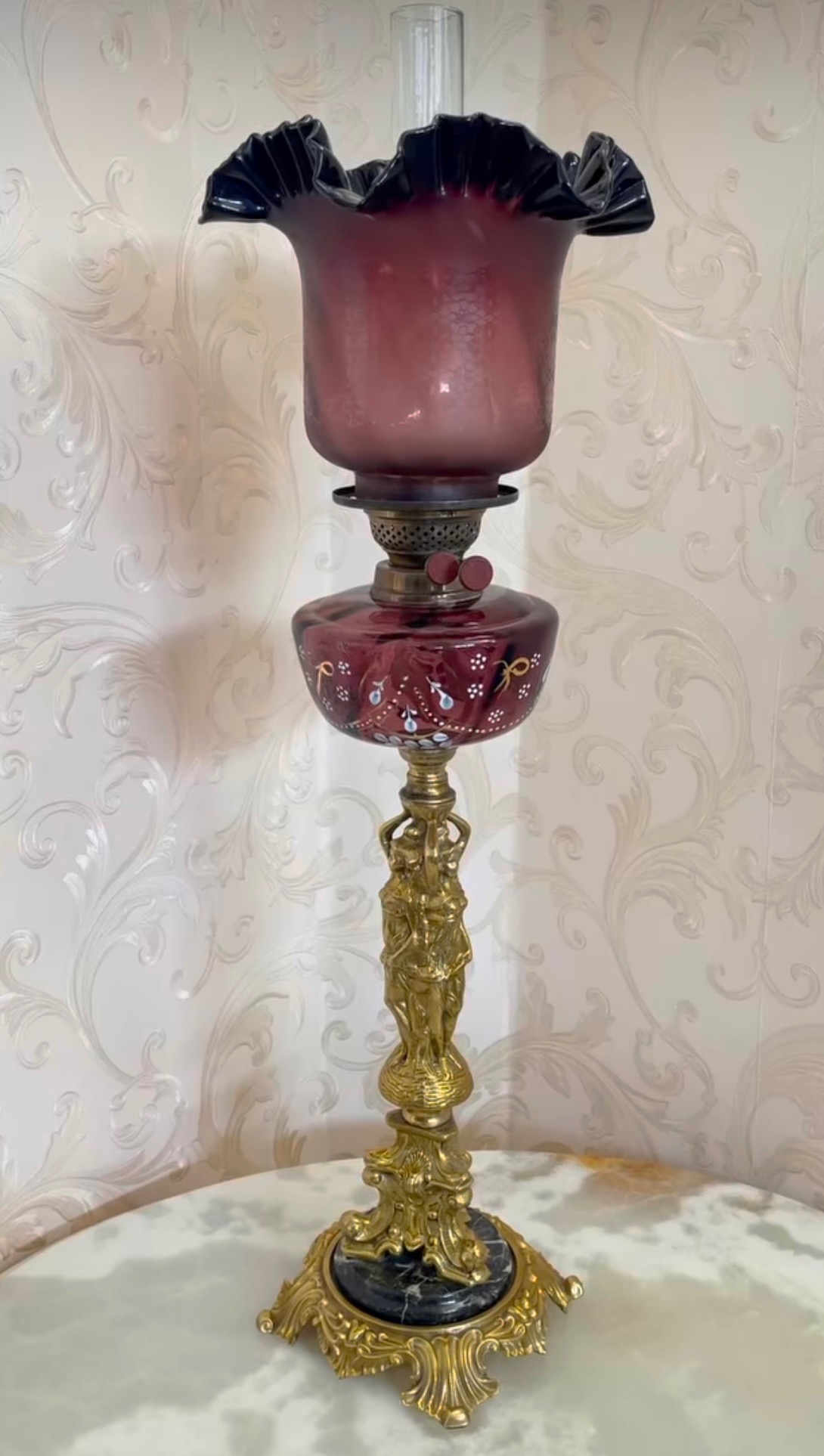 چراغ رومیزی فرانسوی