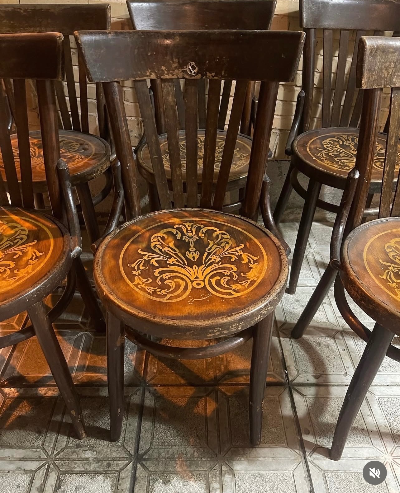 صندلی لهستانی قدیمی