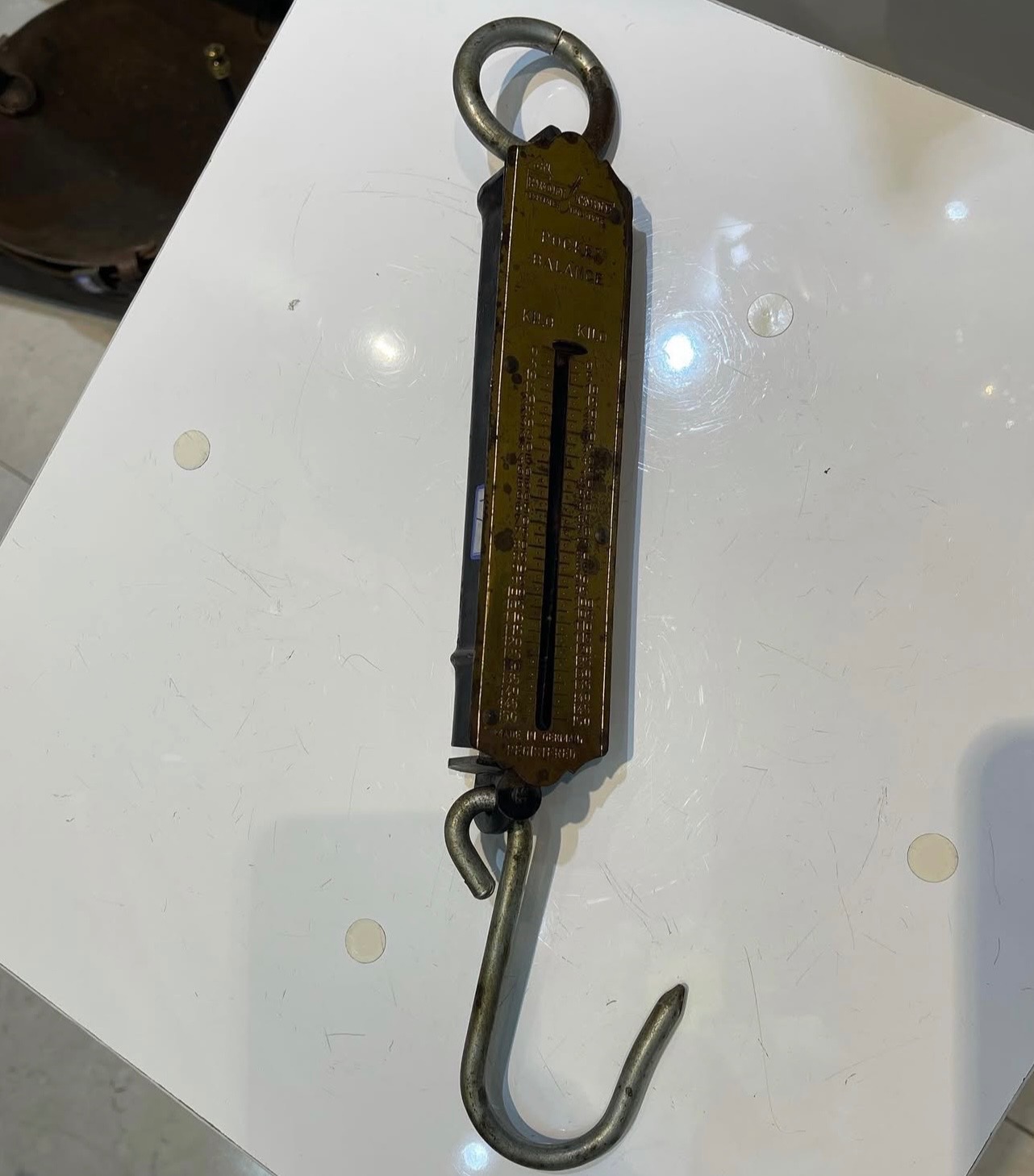 ترازوی فنری قدیمی