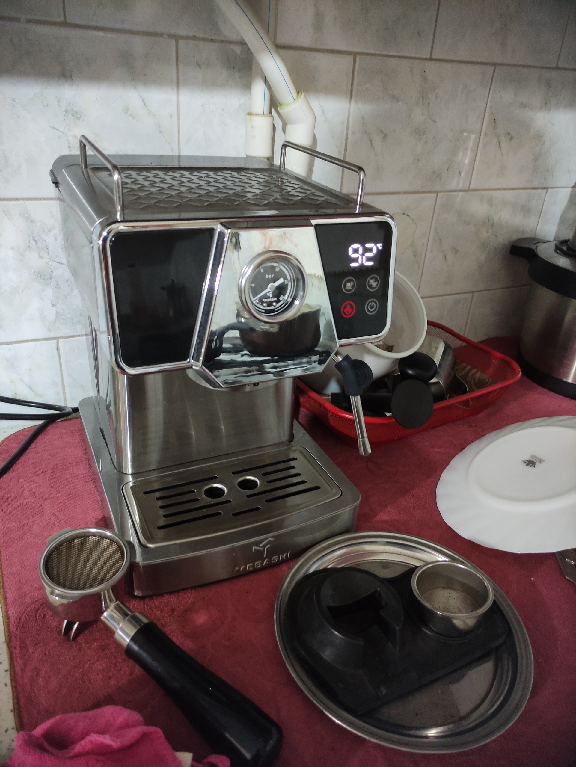 اسپرسوساز نیمه صنعتی مباشی ECM2033