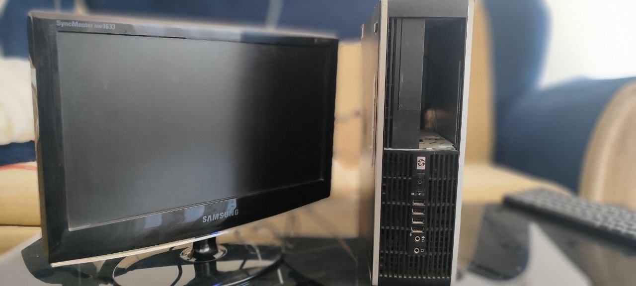 سیستم HP Compaq 8000 Elite مانیتور