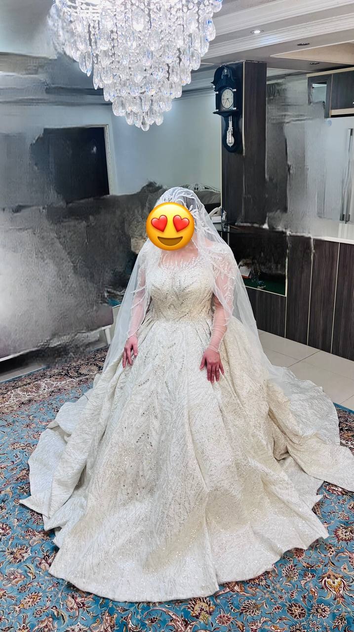 لباس عروس از مزون هستی