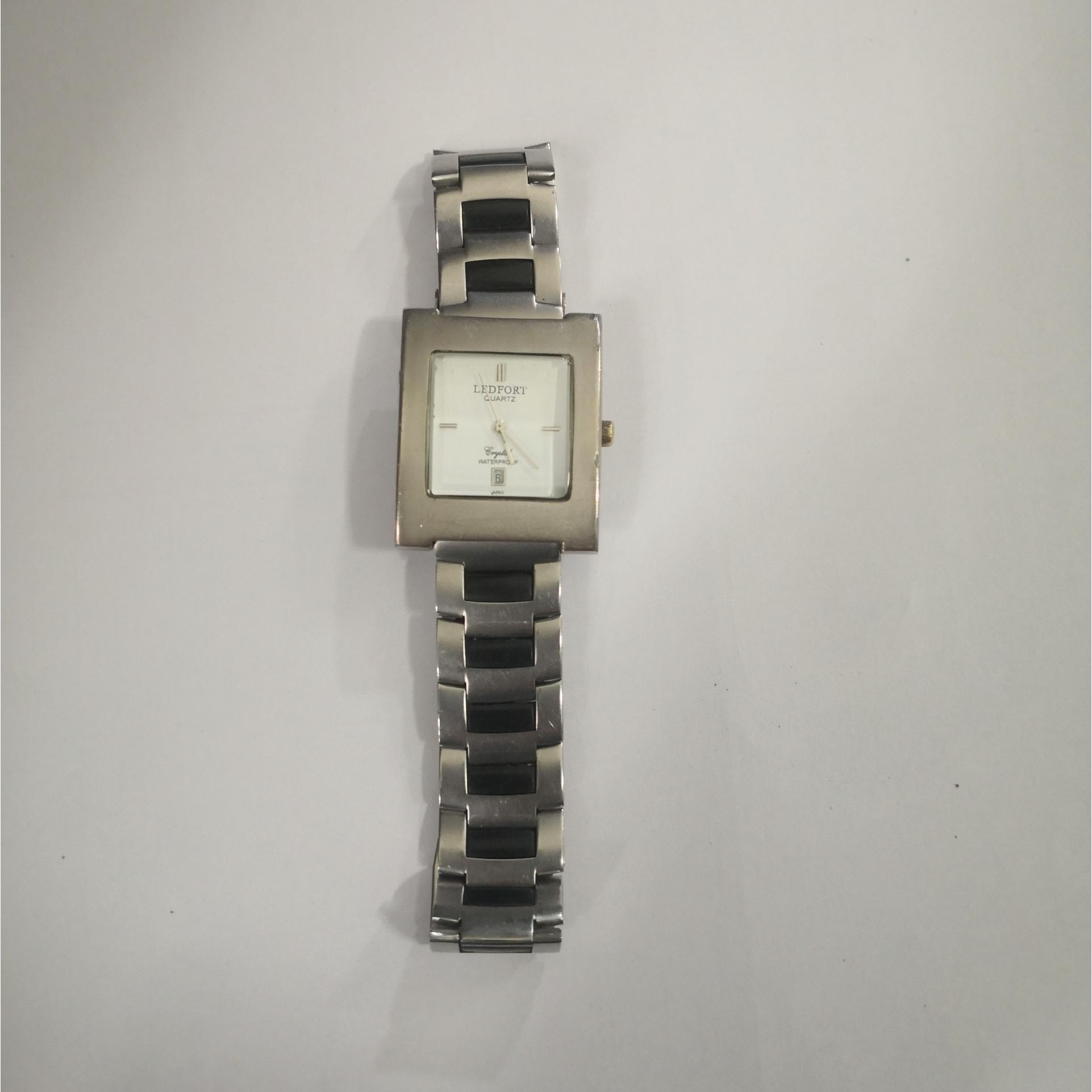 ساعت ژاپنی LEDFORT