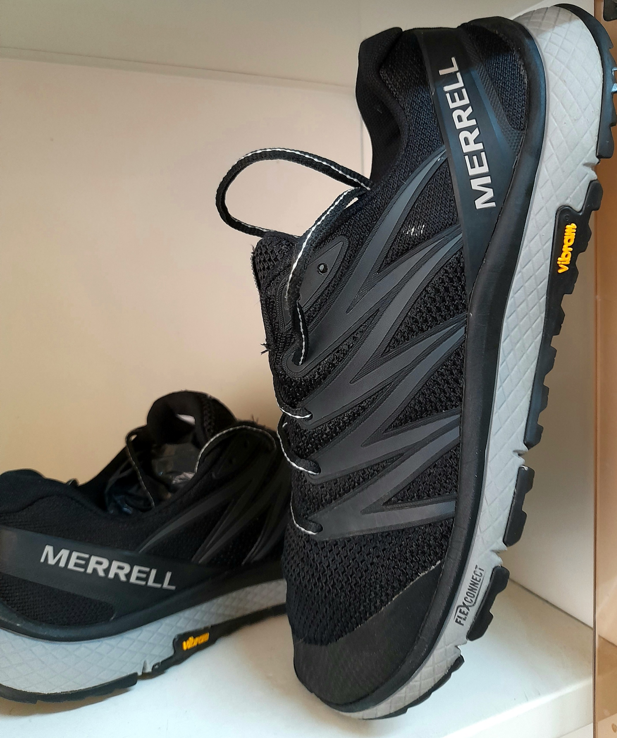 کتانی MERRELL اورجینال