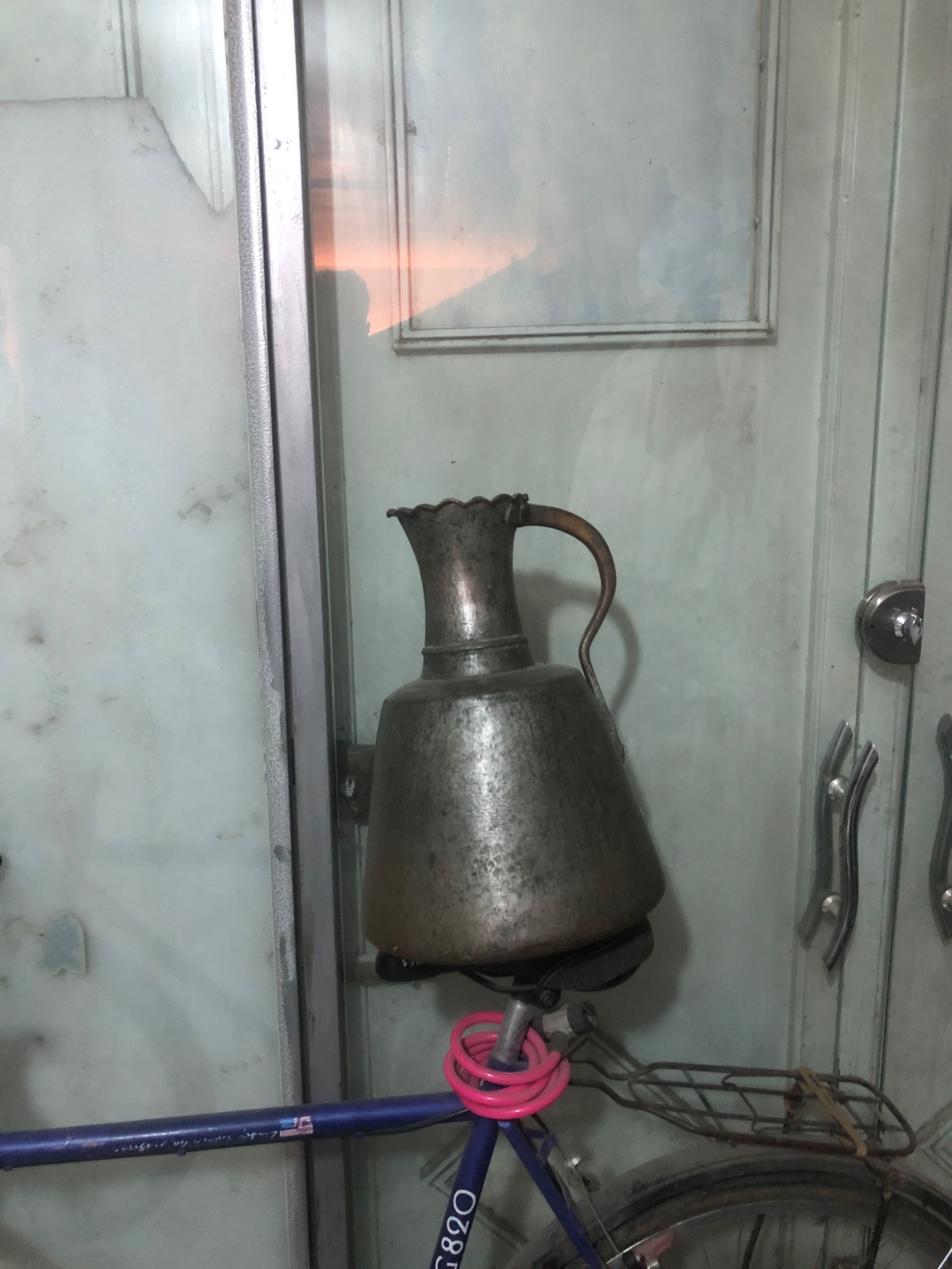 مشربه سنگین مسی قدیمی