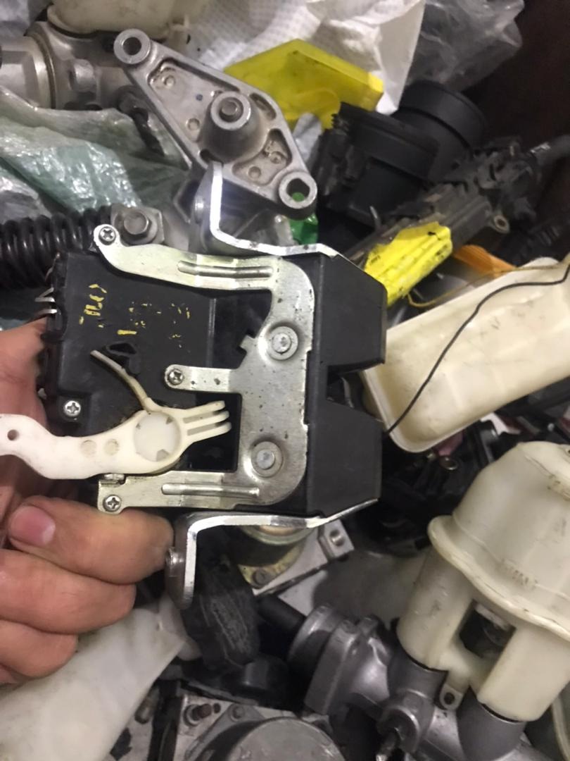 قفل,ضامن نگهدارنده هیوندا,کیا استوک اصلی