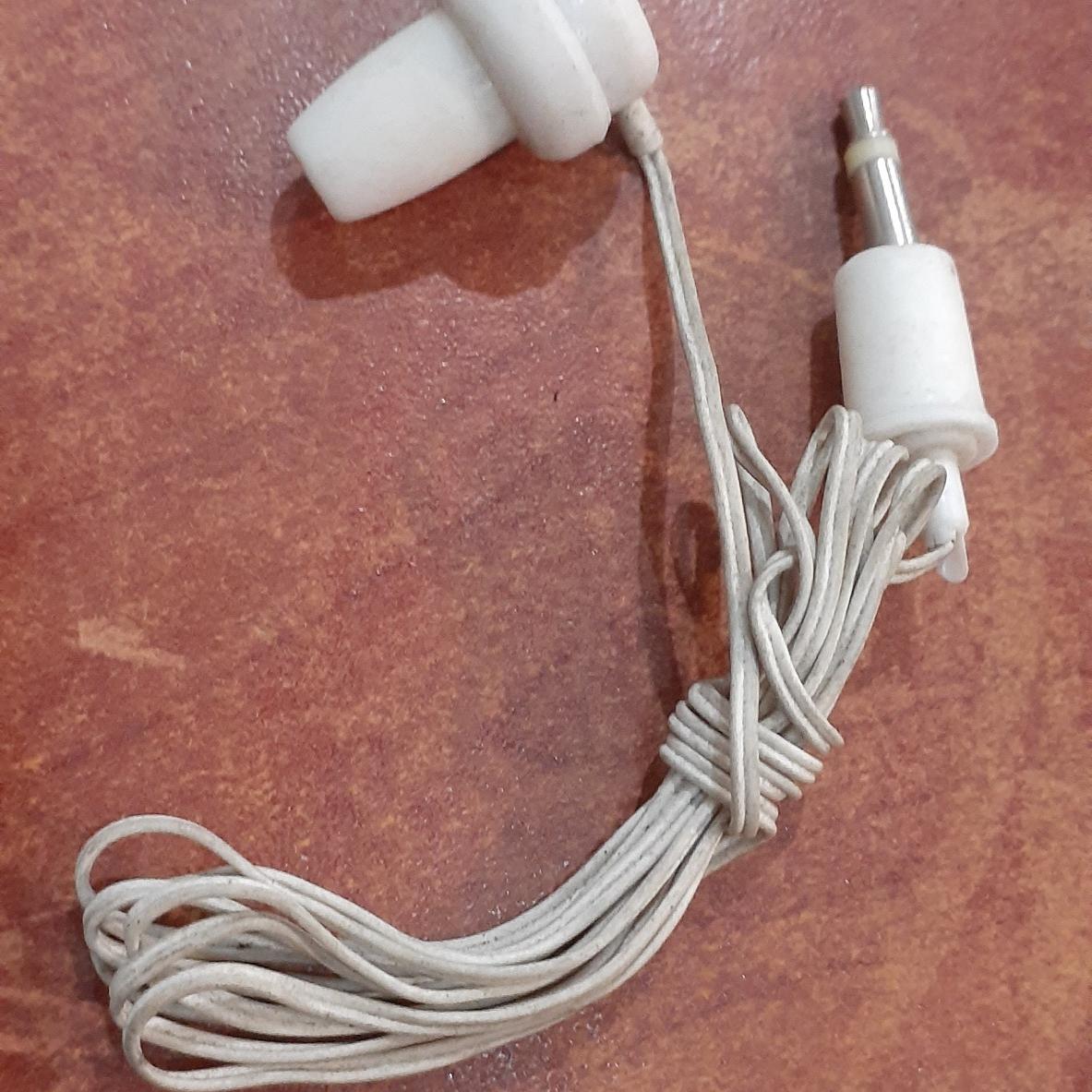 هدفون تک گوشی برای رادیو اصلی