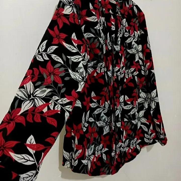 مزایده شومیز خوشگل فقط 399/000