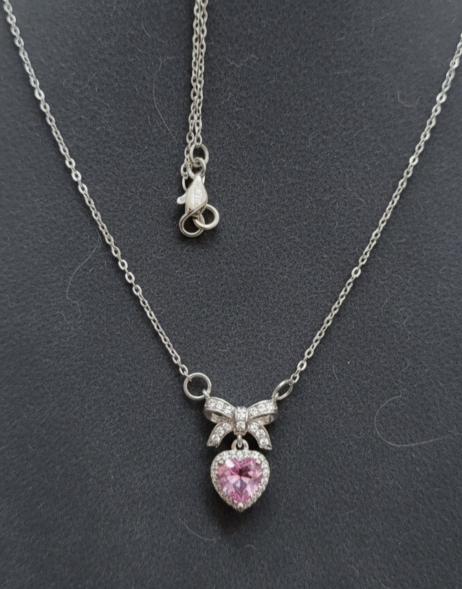 گردنبند نگین صورتی رنگ ثابت