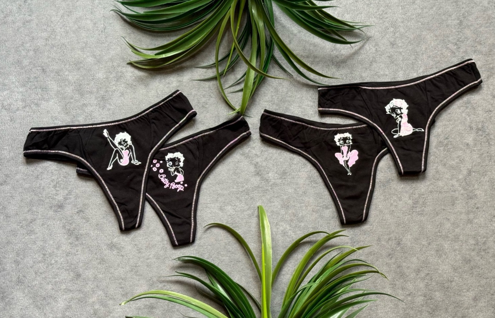 شورت لامبادا مشکی