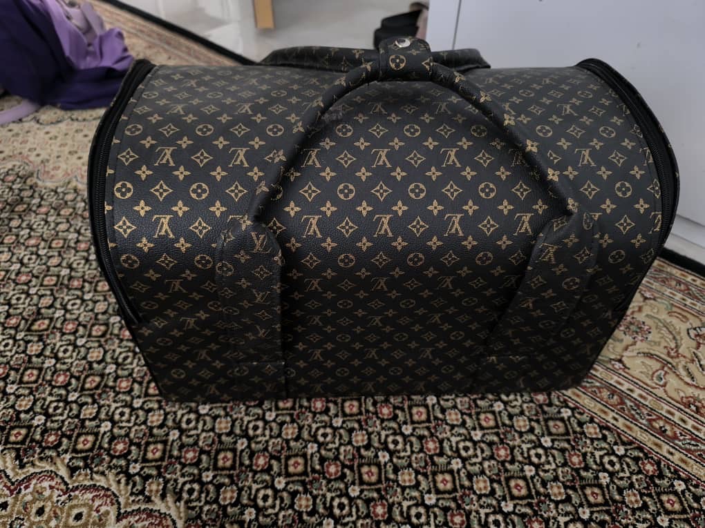 کیف لوازم آرایش و پیرایش