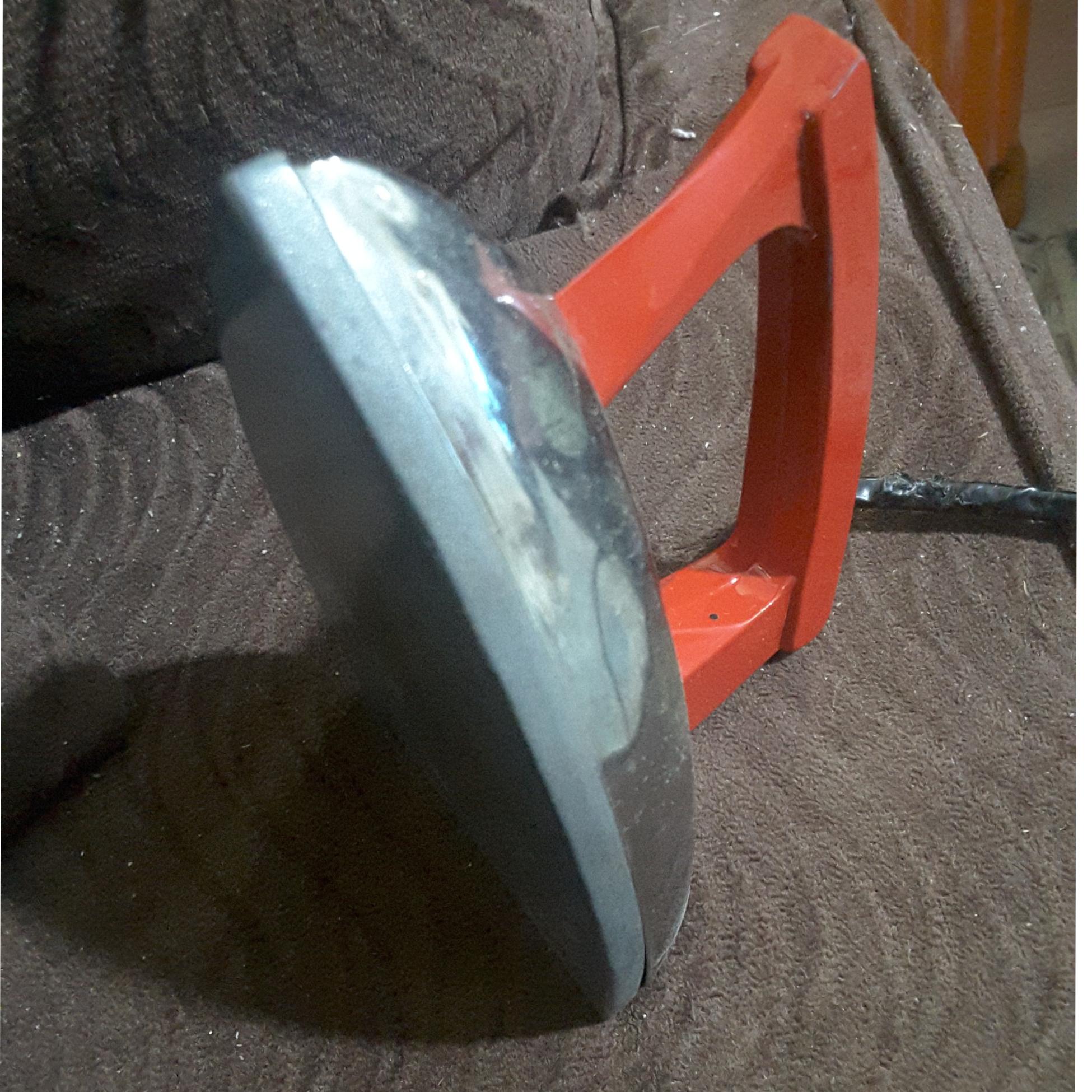 اتوی قدیمی مینیاتوری