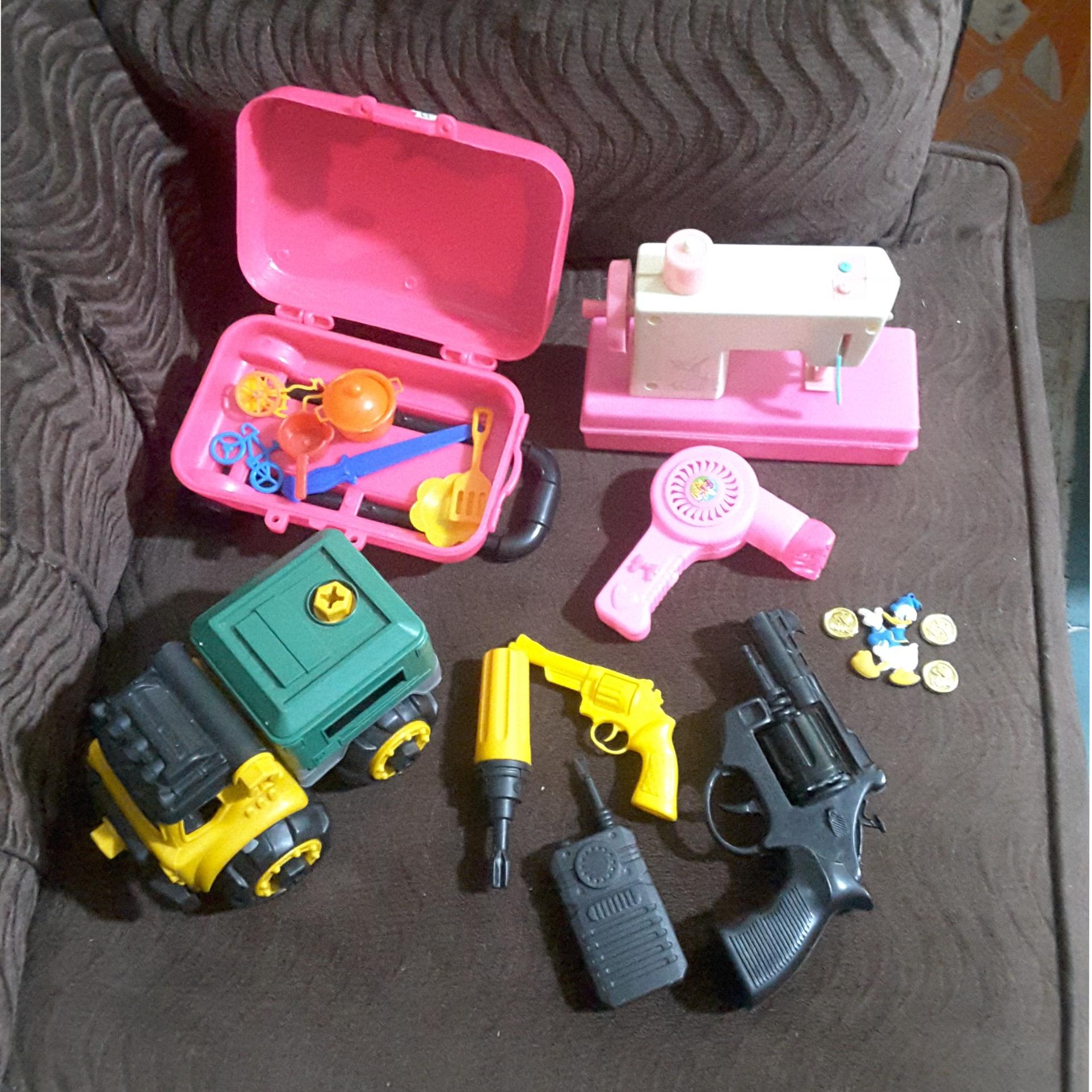 مجموعه تفنگ و ماشین اسباب بازی