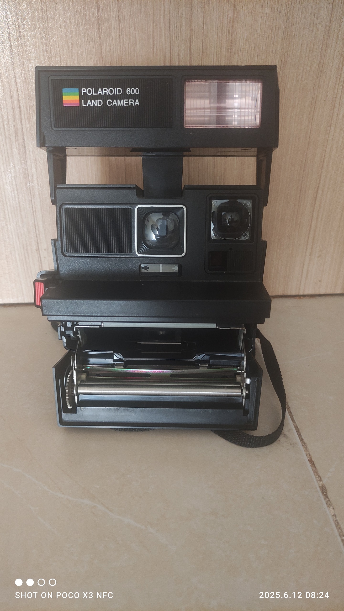 دوربین کلکسیونی polaroid