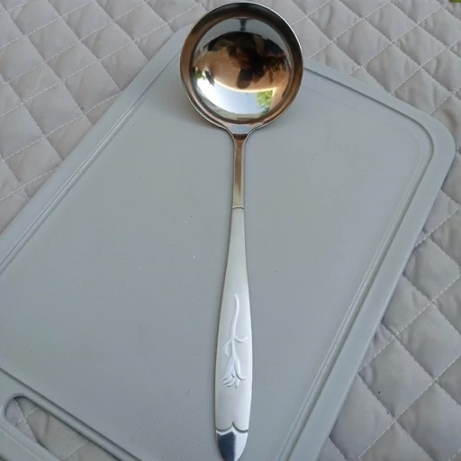 ملاقه بزرگ طرح گل میخک بسته یک عددی
