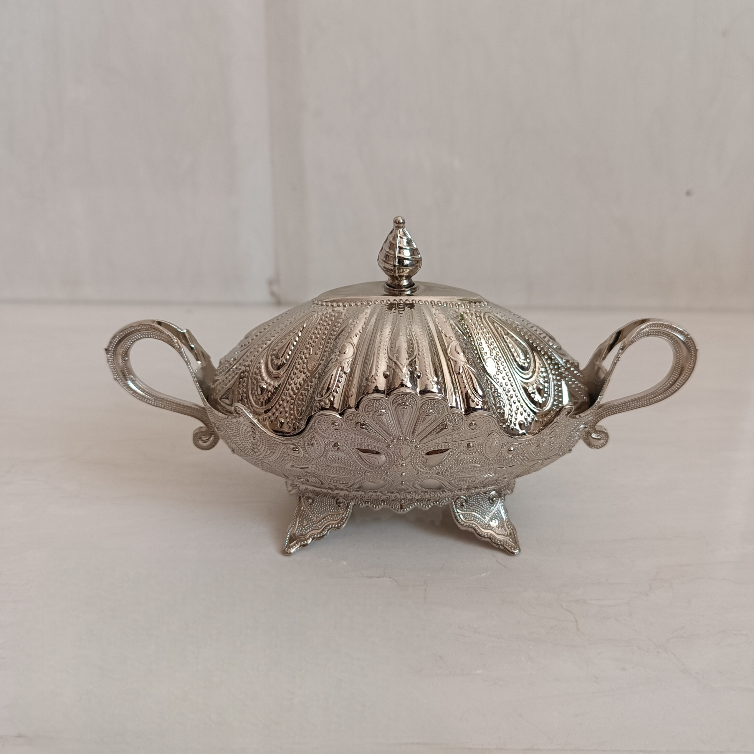 کشکول سیلور درب دار کوچک مارک دلونی