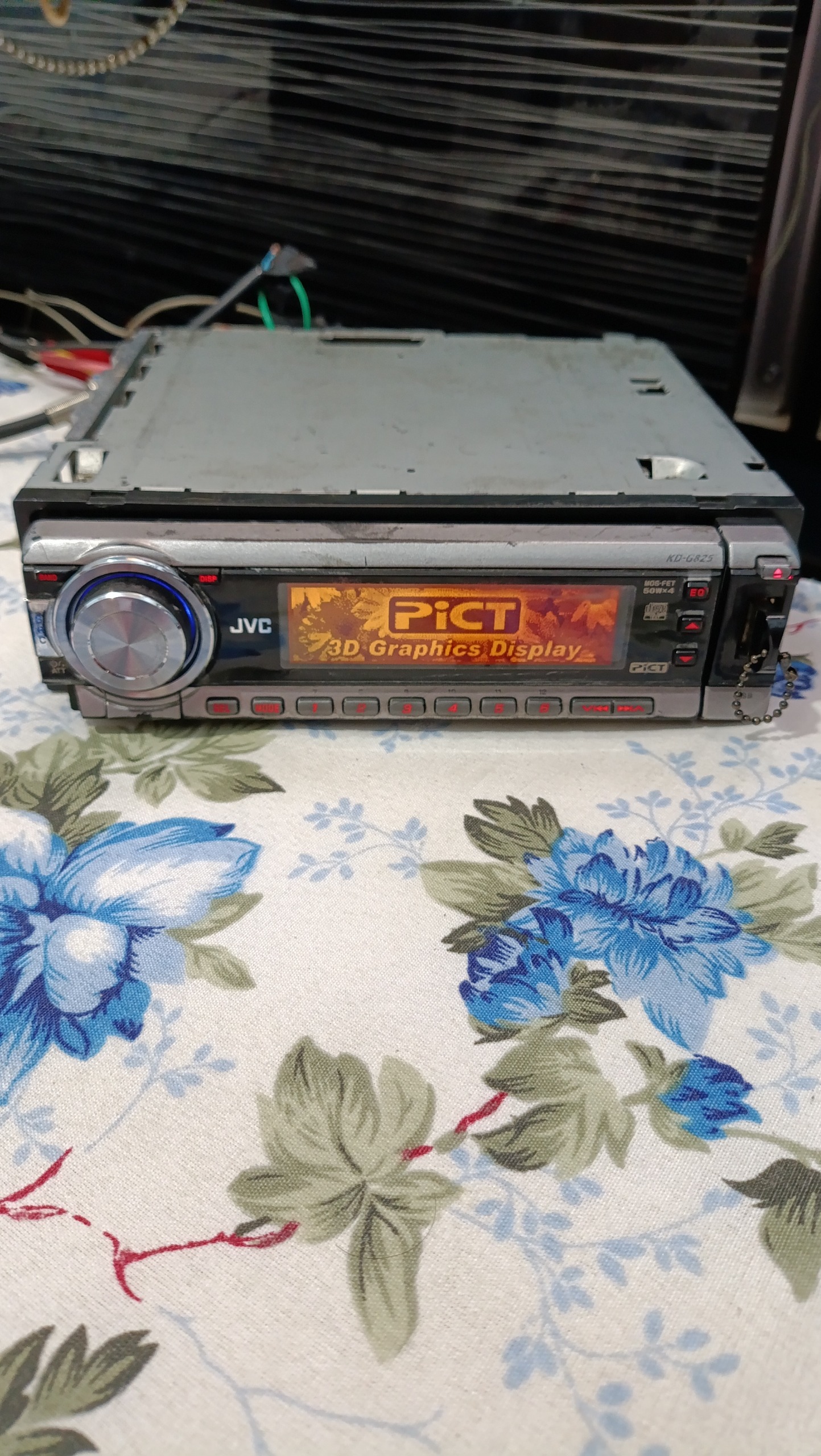 ضبط جی وی سی ، jvc مدل kd-g825