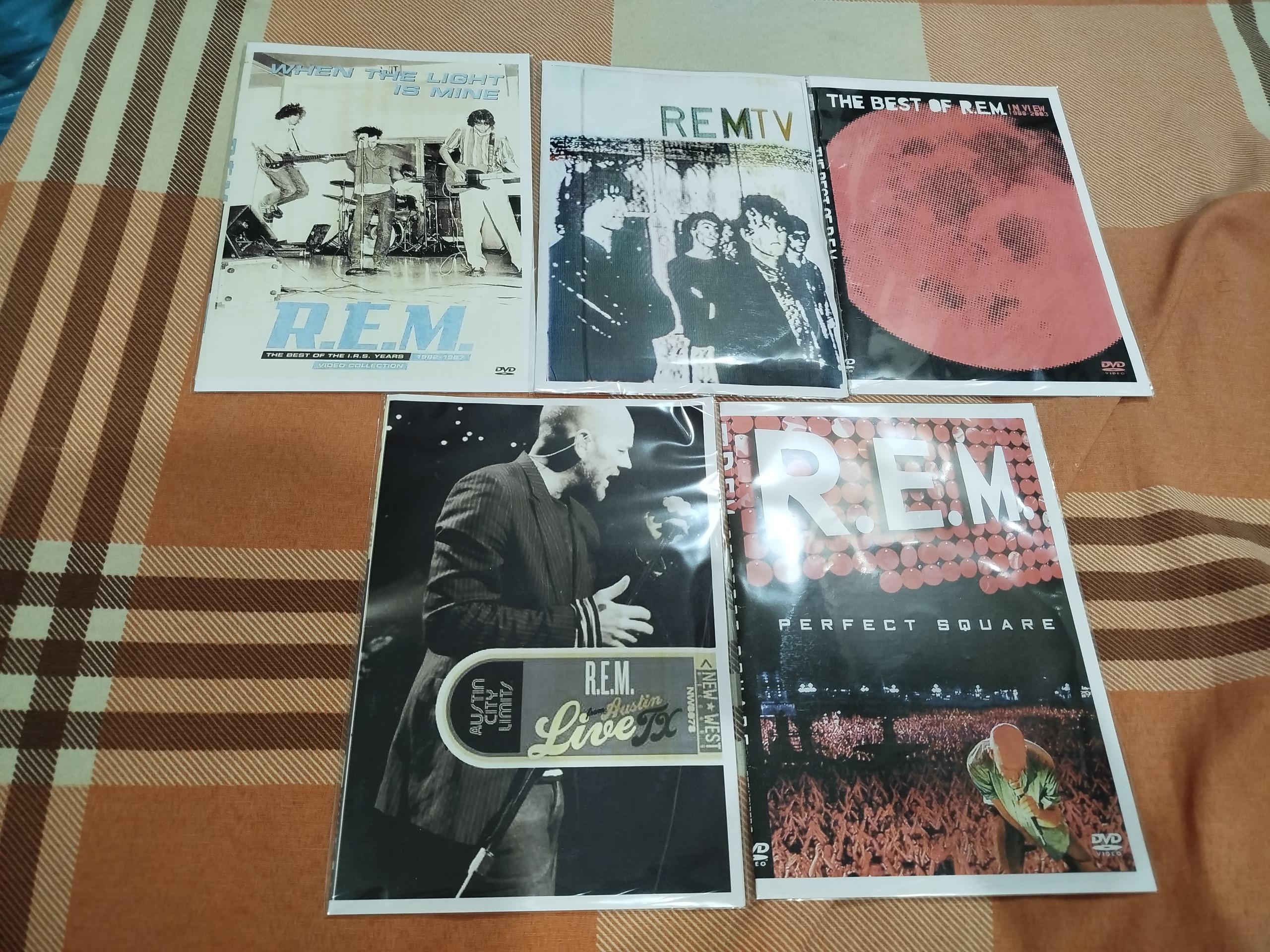 مجموعه کنسرت ها و کلیپ های گروه R.E.M