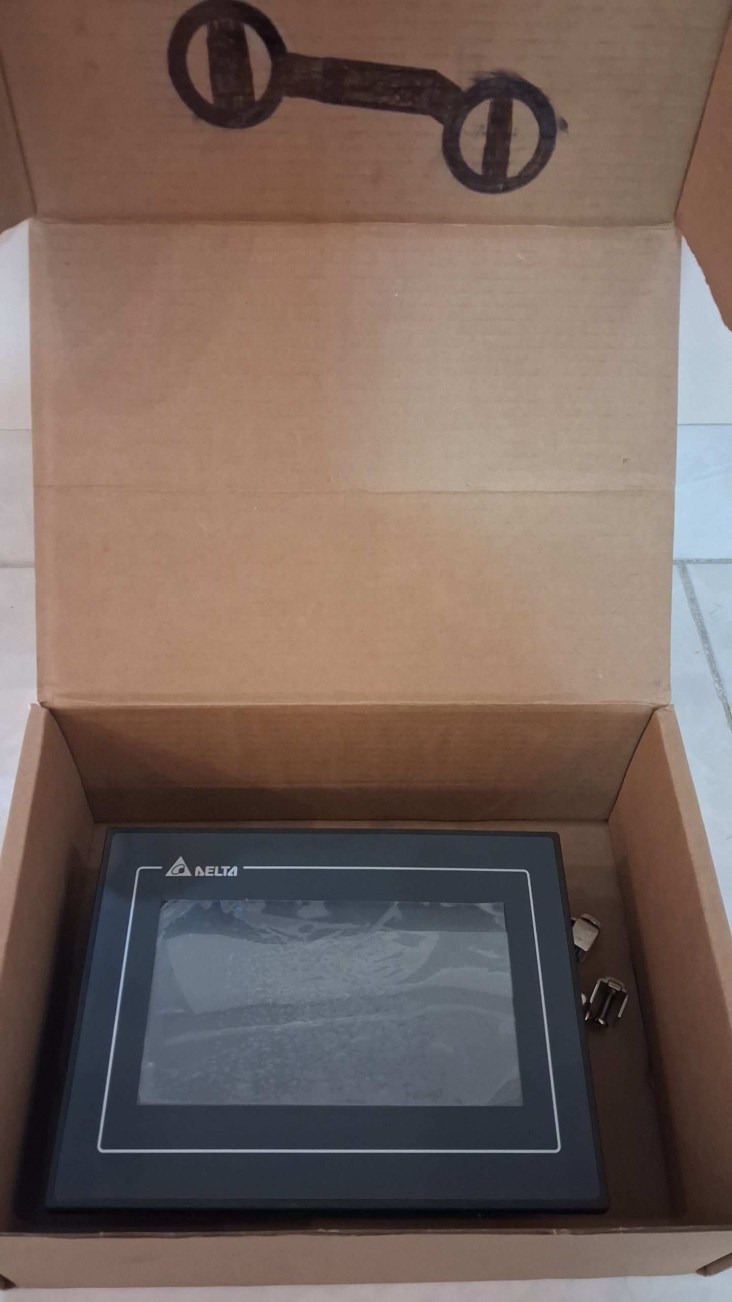 hmi delta dop 107EV اچ ام آی دلتا