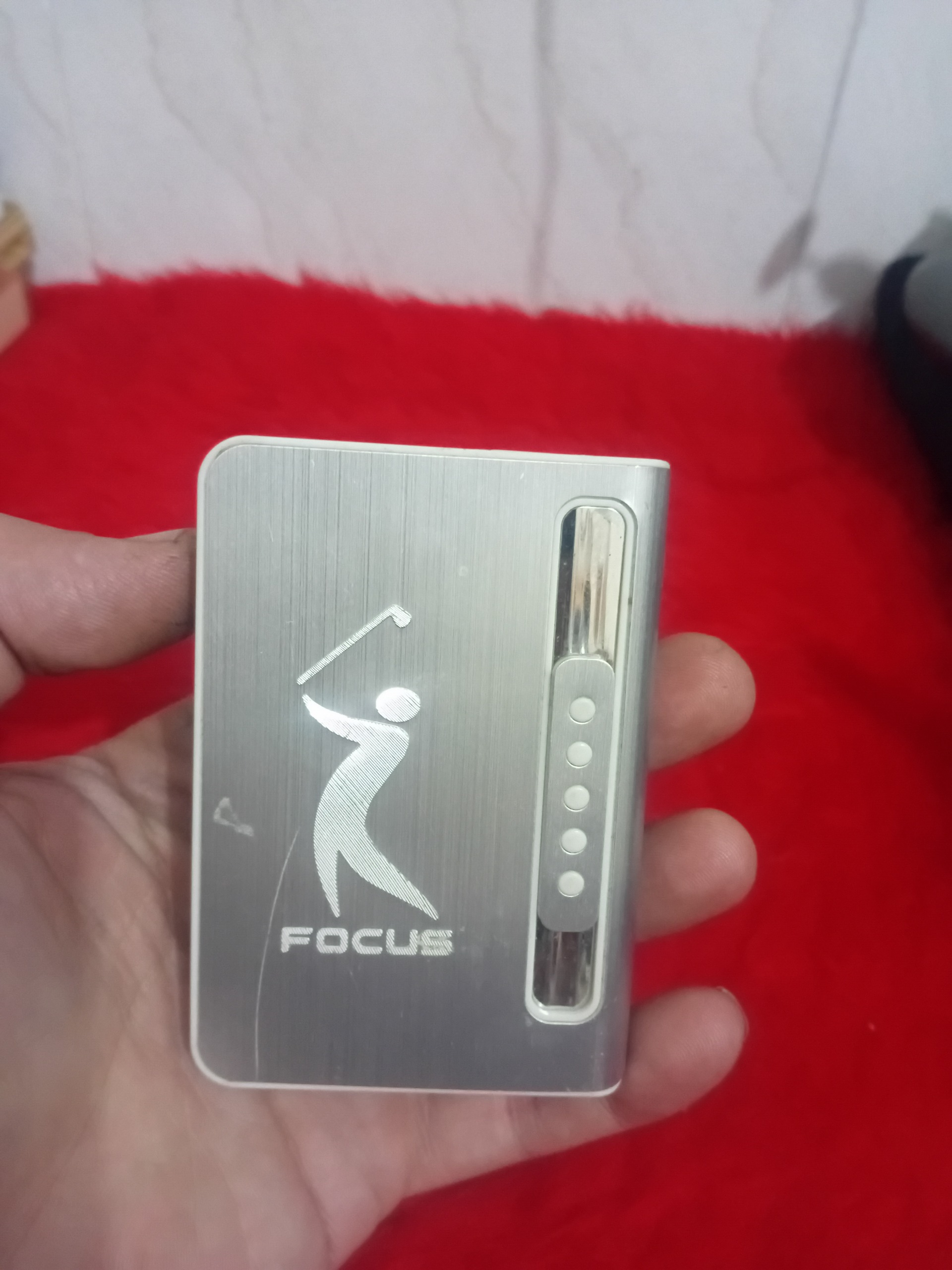 جاسیگاری همراه فندک خاص