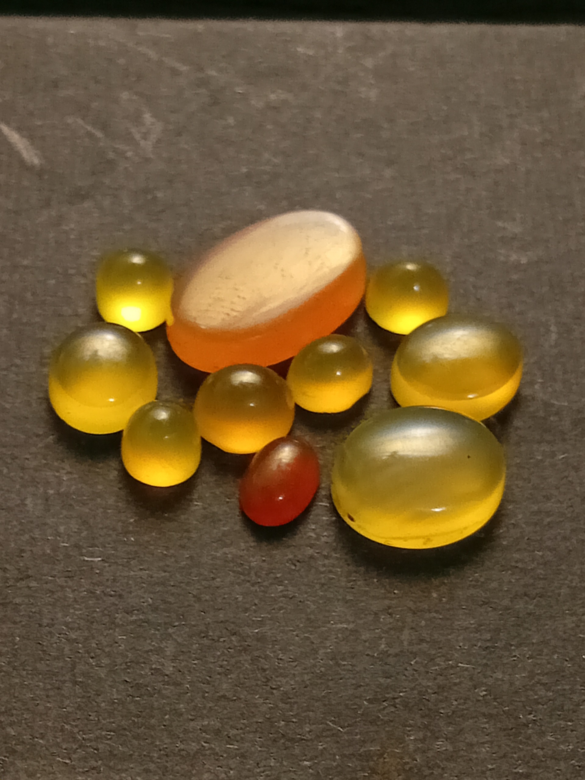 پک 10 عدد عقیق زرد خراسان