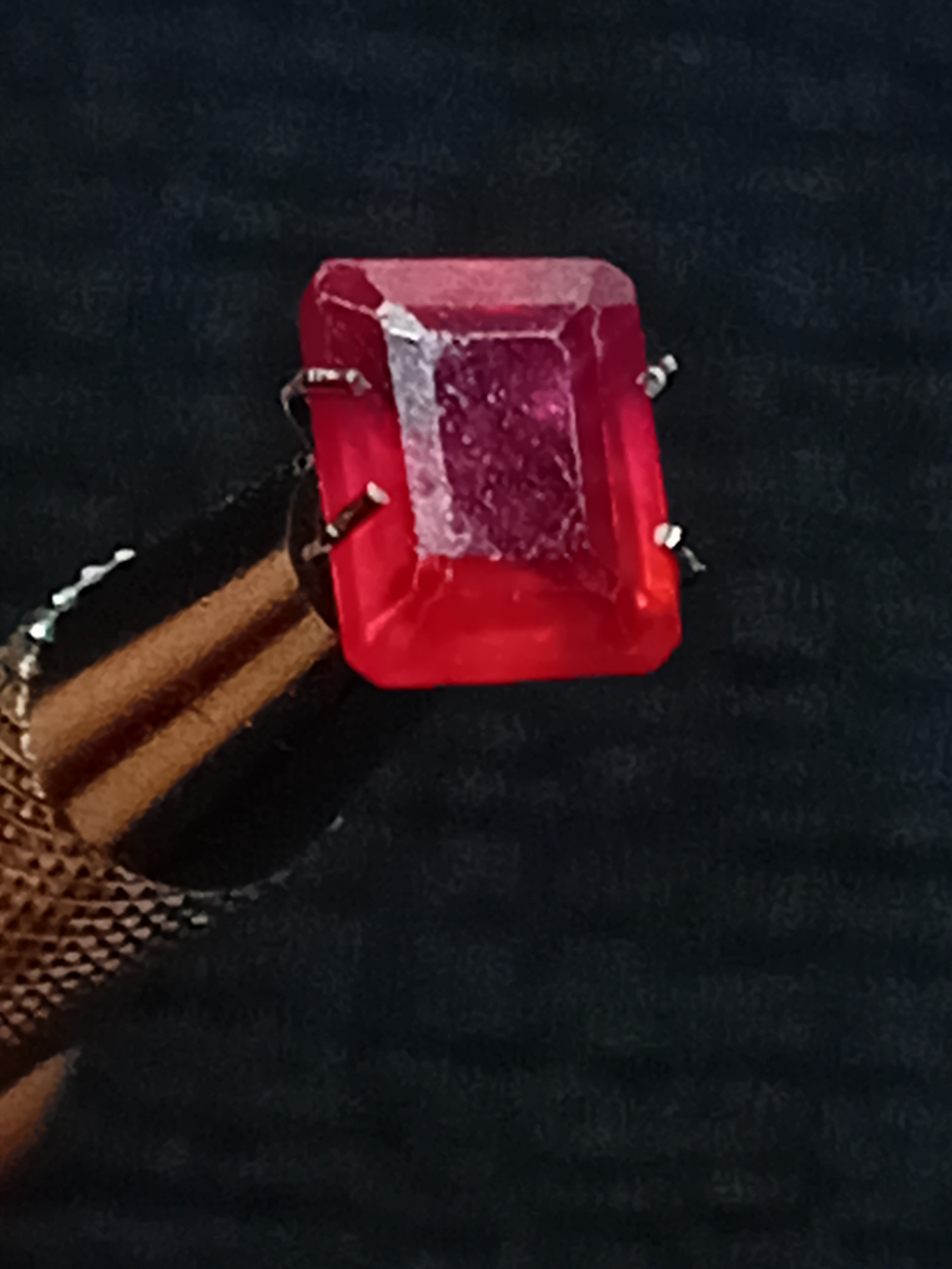 نگین یاقوت سرخ سودان