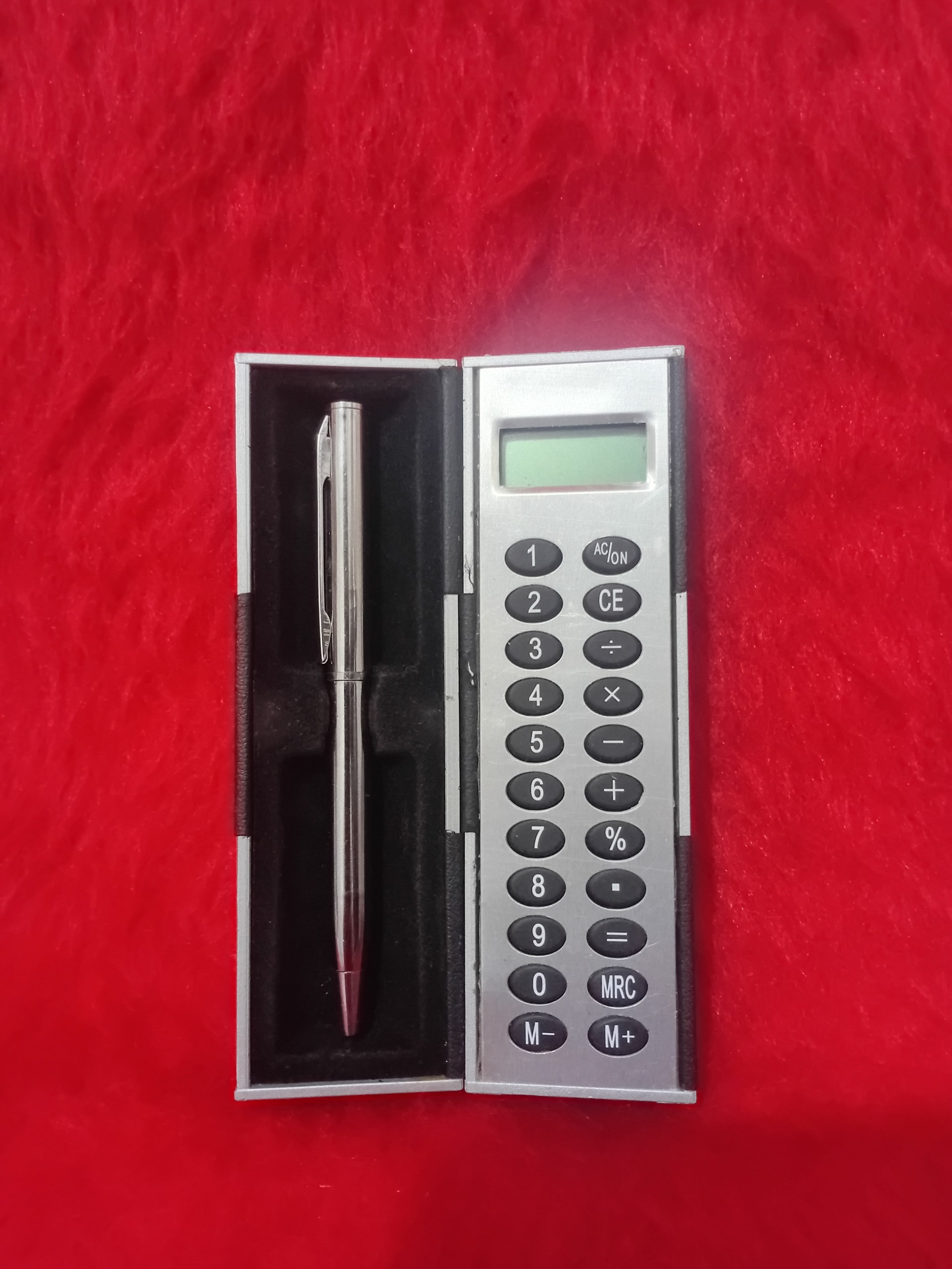 ماشین حساب خودکار دار