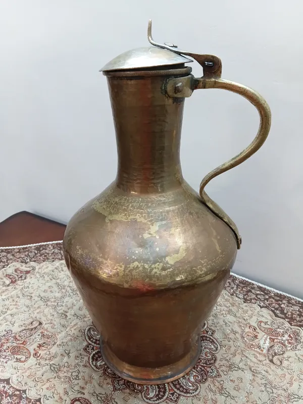 مشربه یا گیوم مهر دار قدیمی