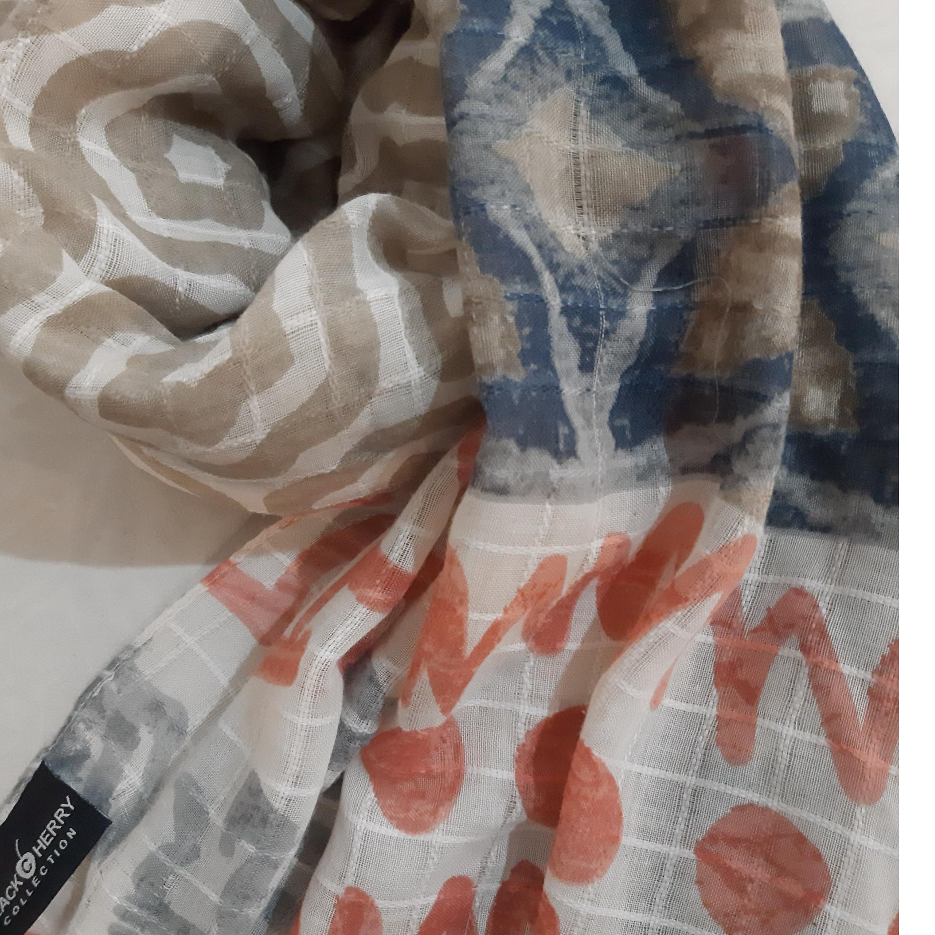 شال و روسری زنانه