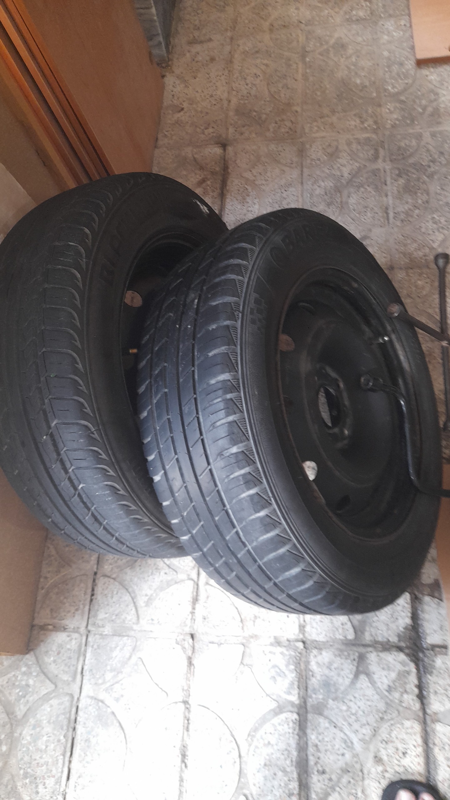 یک جفت رینگ و لاستیک پژو