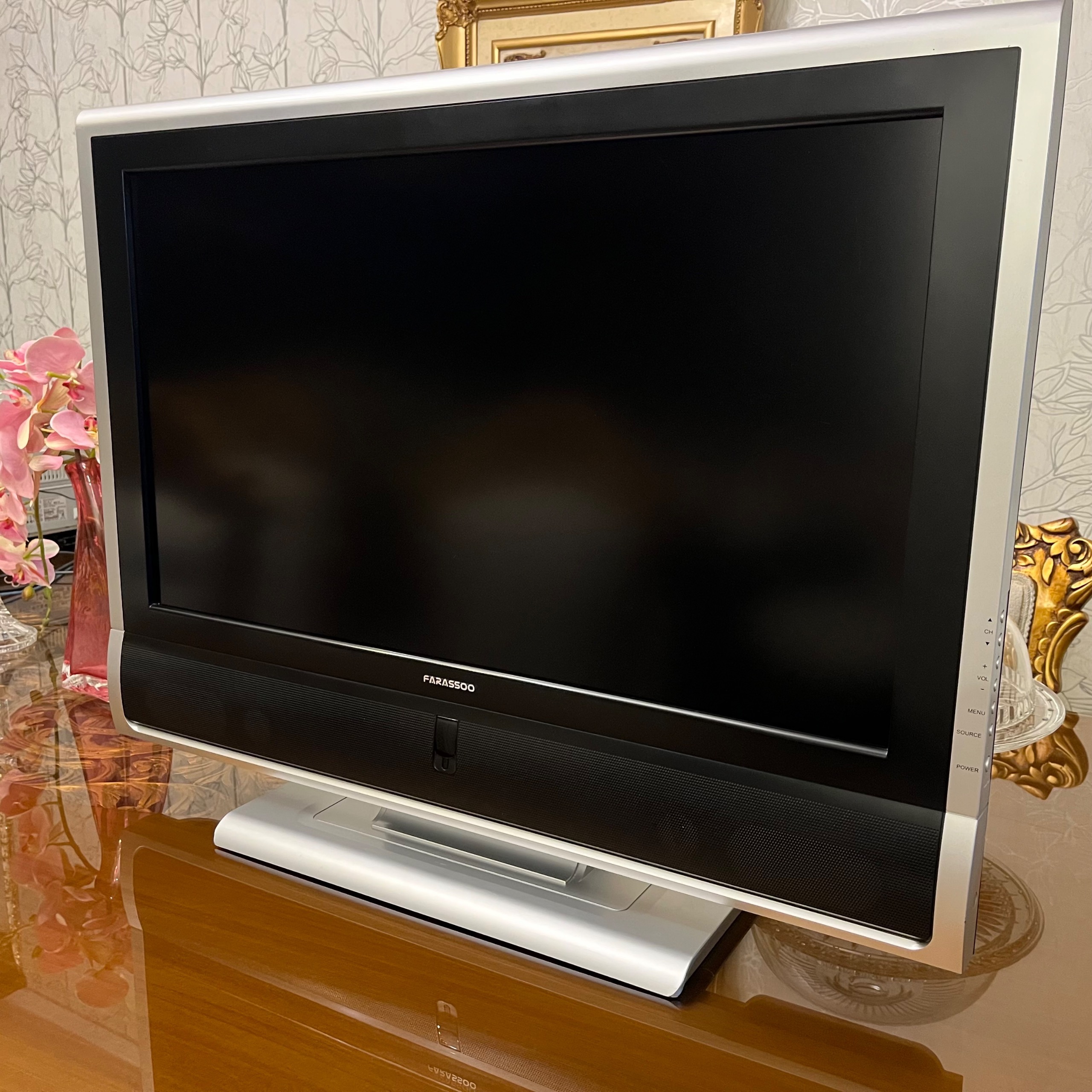 ال سی دی 32 اینچ بدون لک