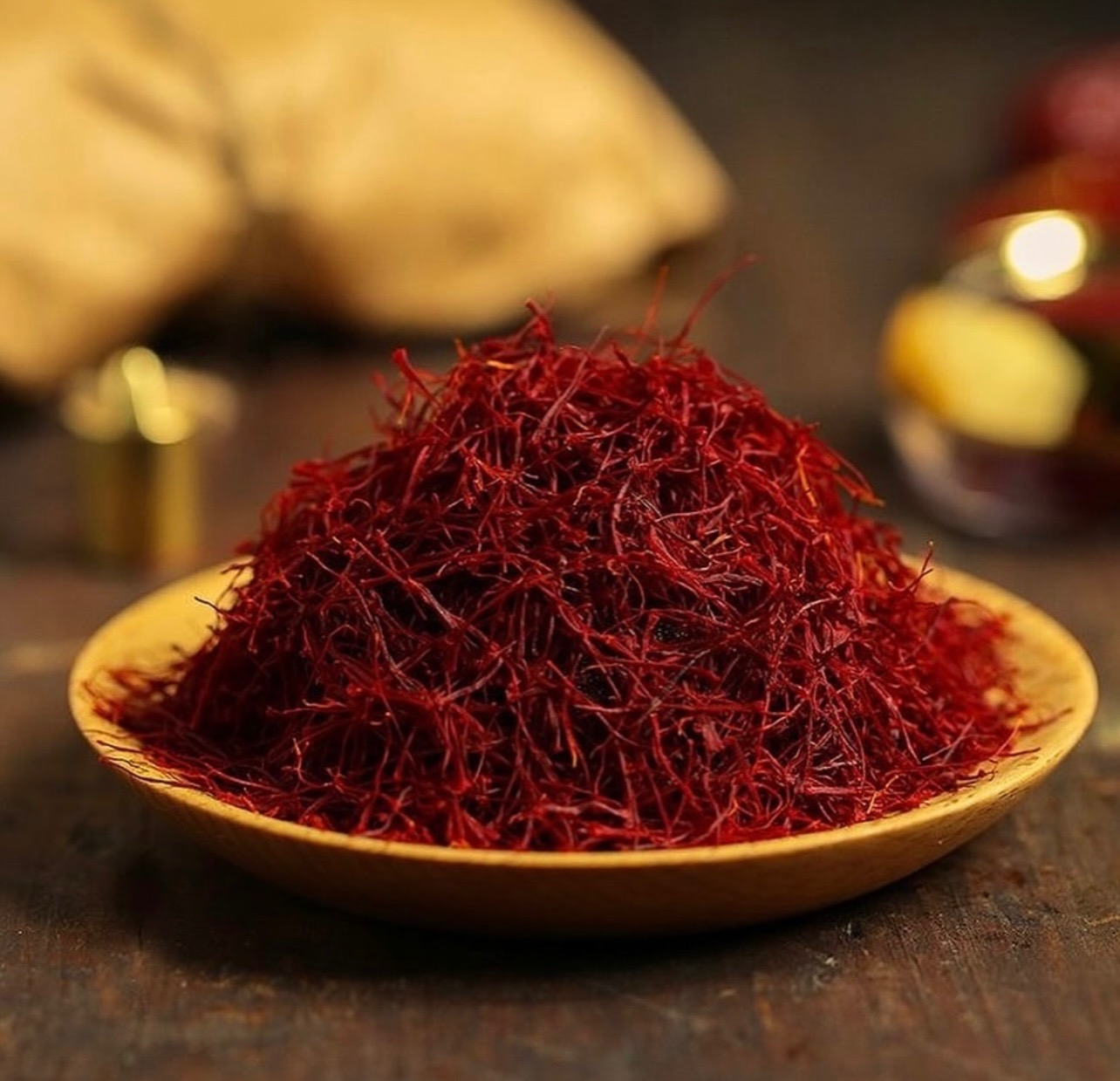 زعفران نگین اصل خراسان | نیم مثقال
