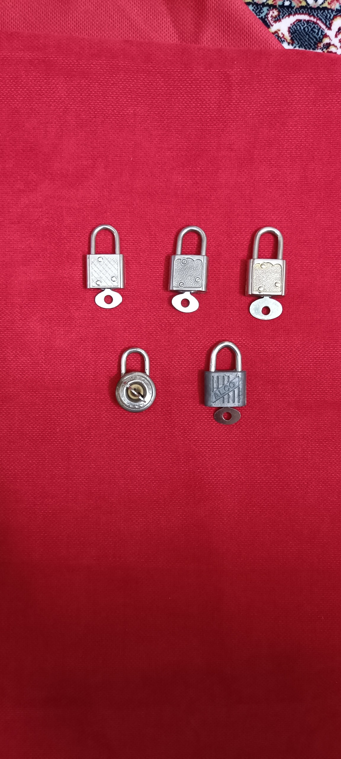 قفل کوچک قدیمی