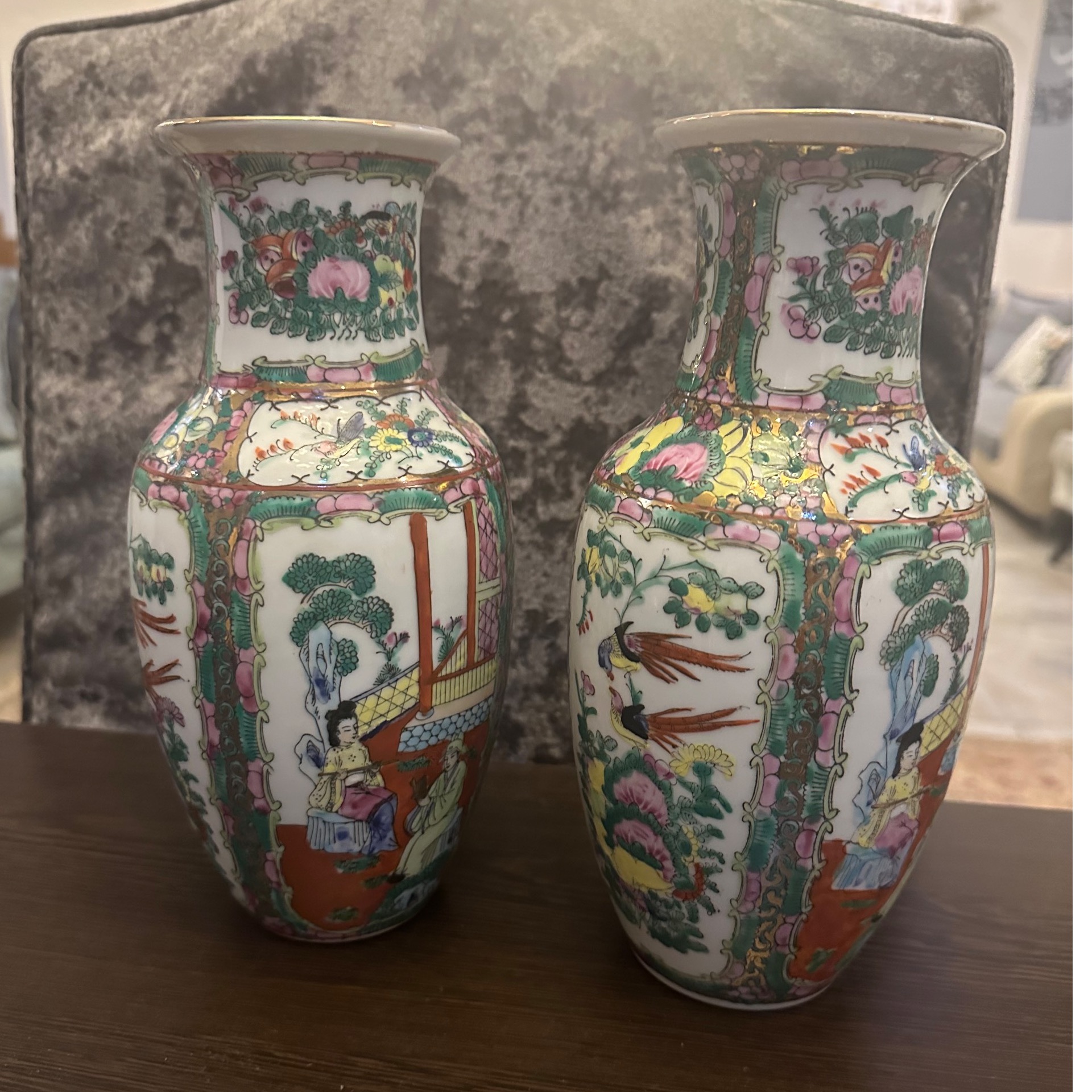 یک جفت گلدان مرغی