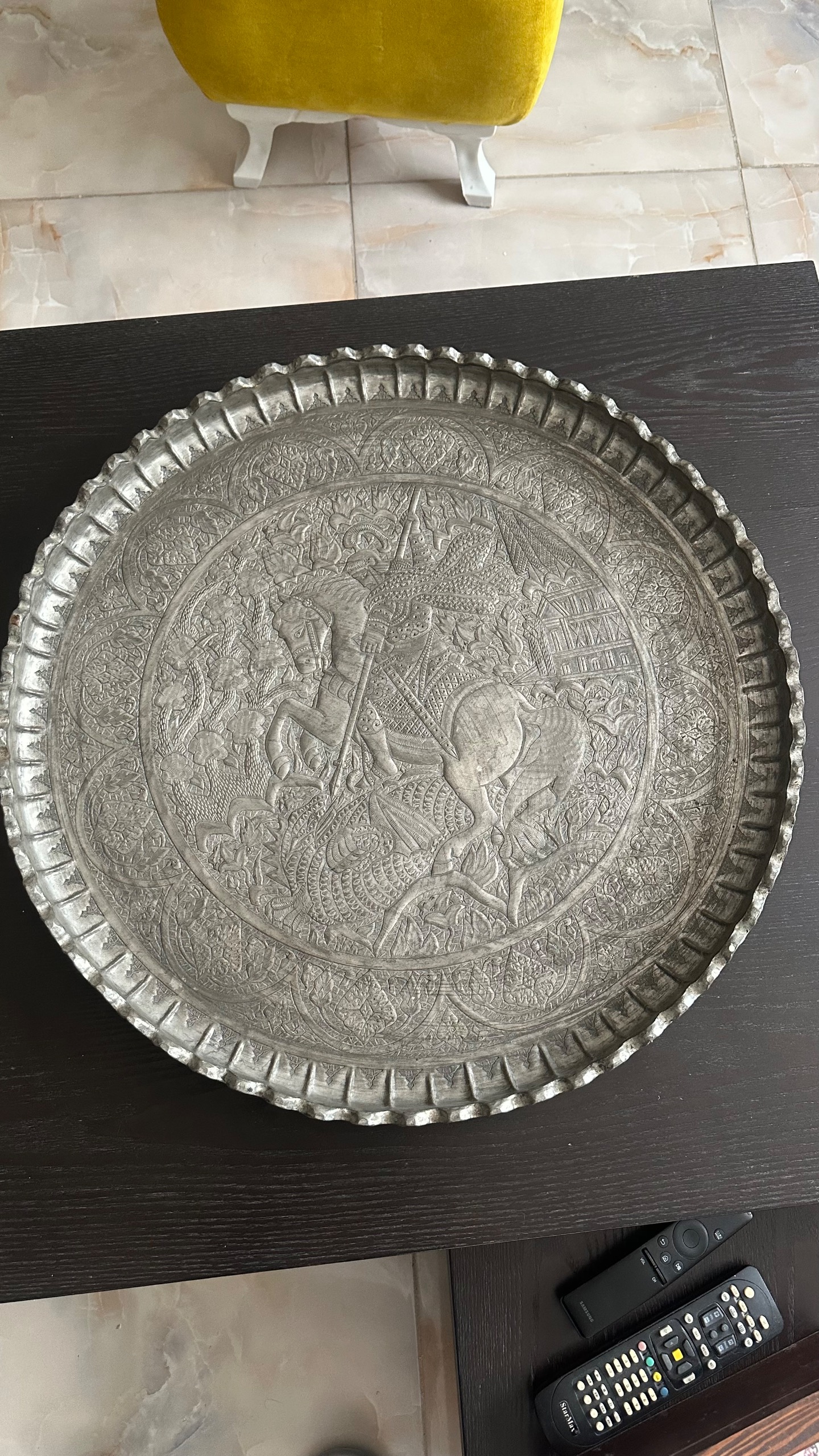 مجمع مسی قدیمی نبرد گرشاسب و اژدها