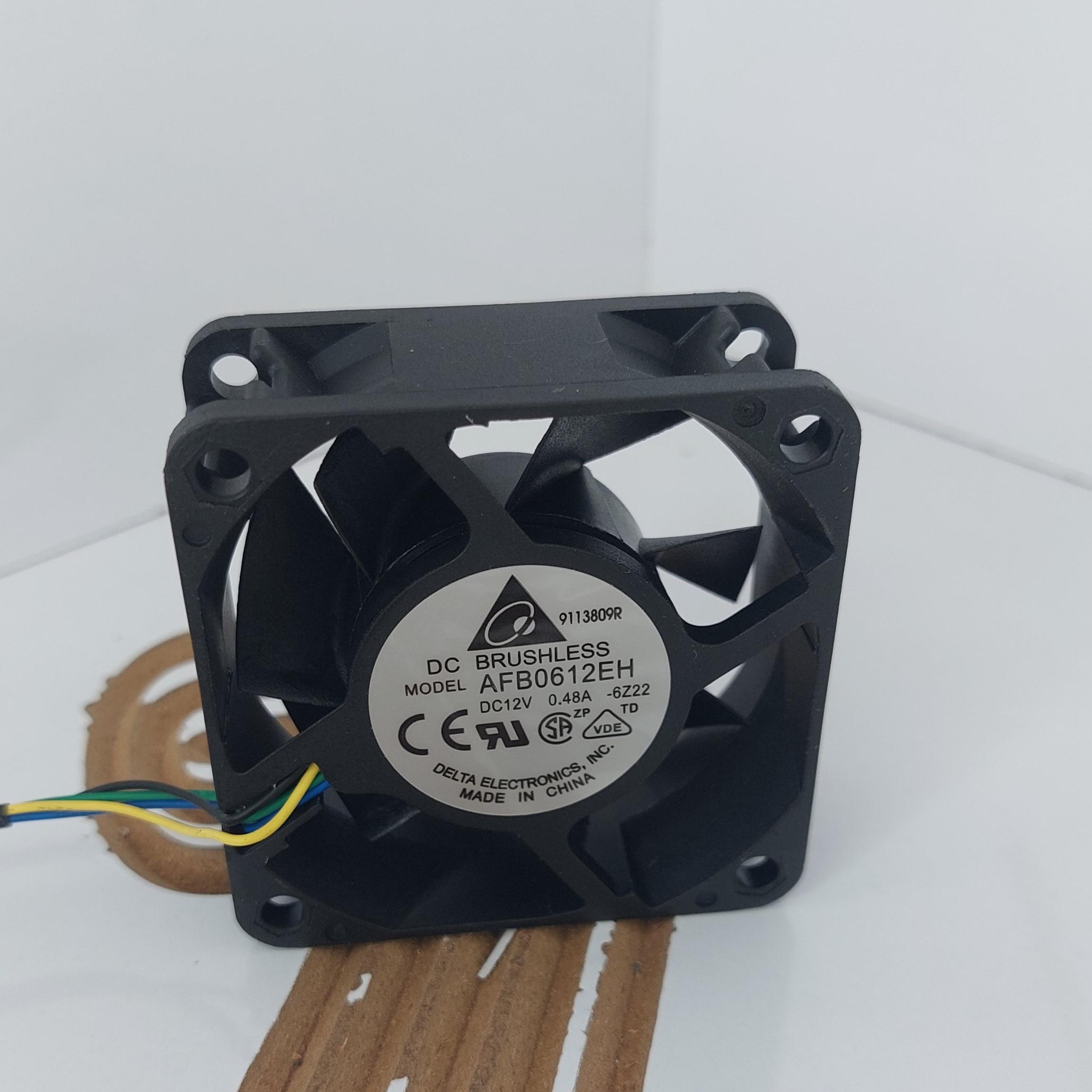 فن 6 در 6 12 ولت دلتا