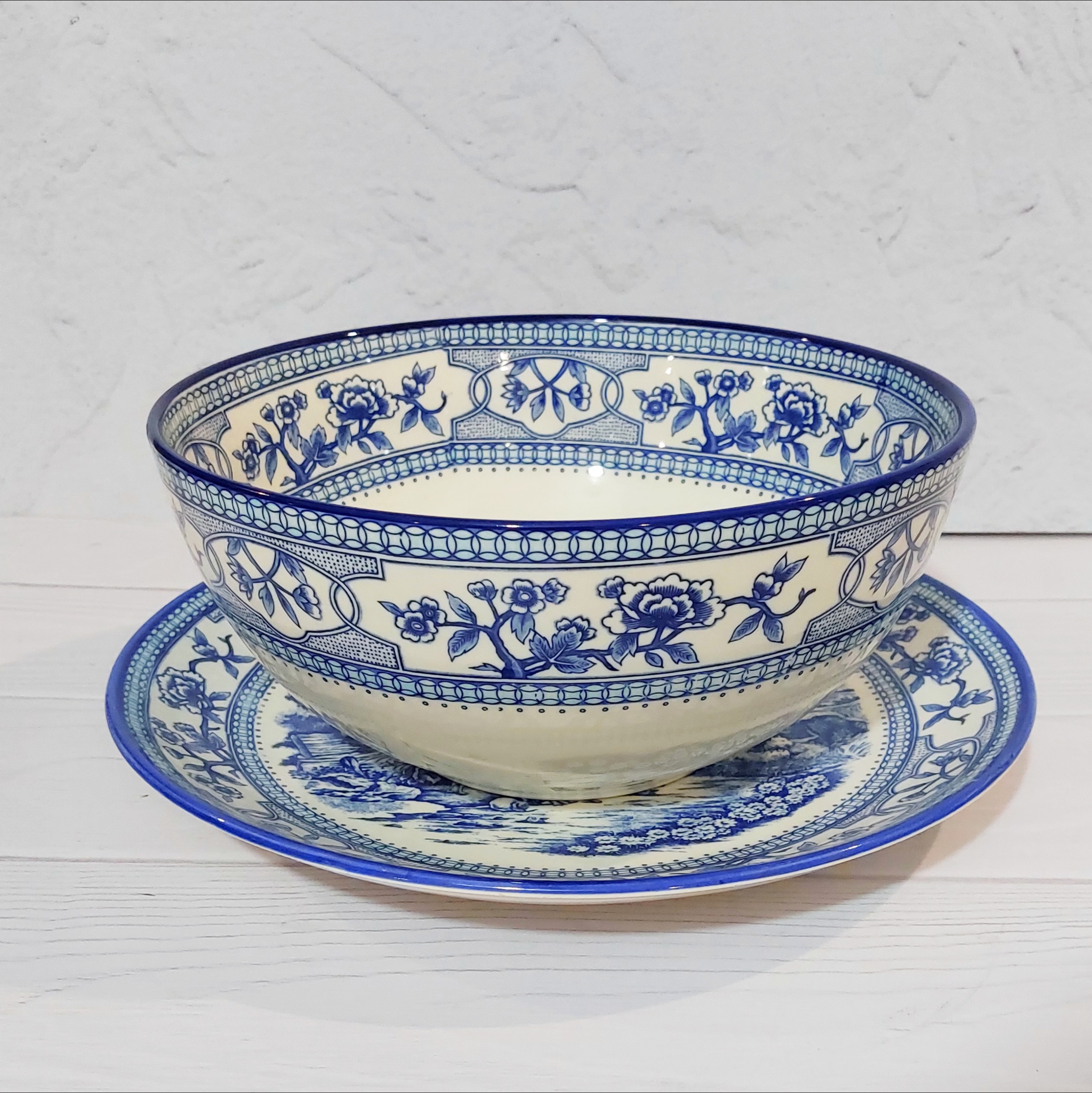 کاسه و بشقاب ژاپنی