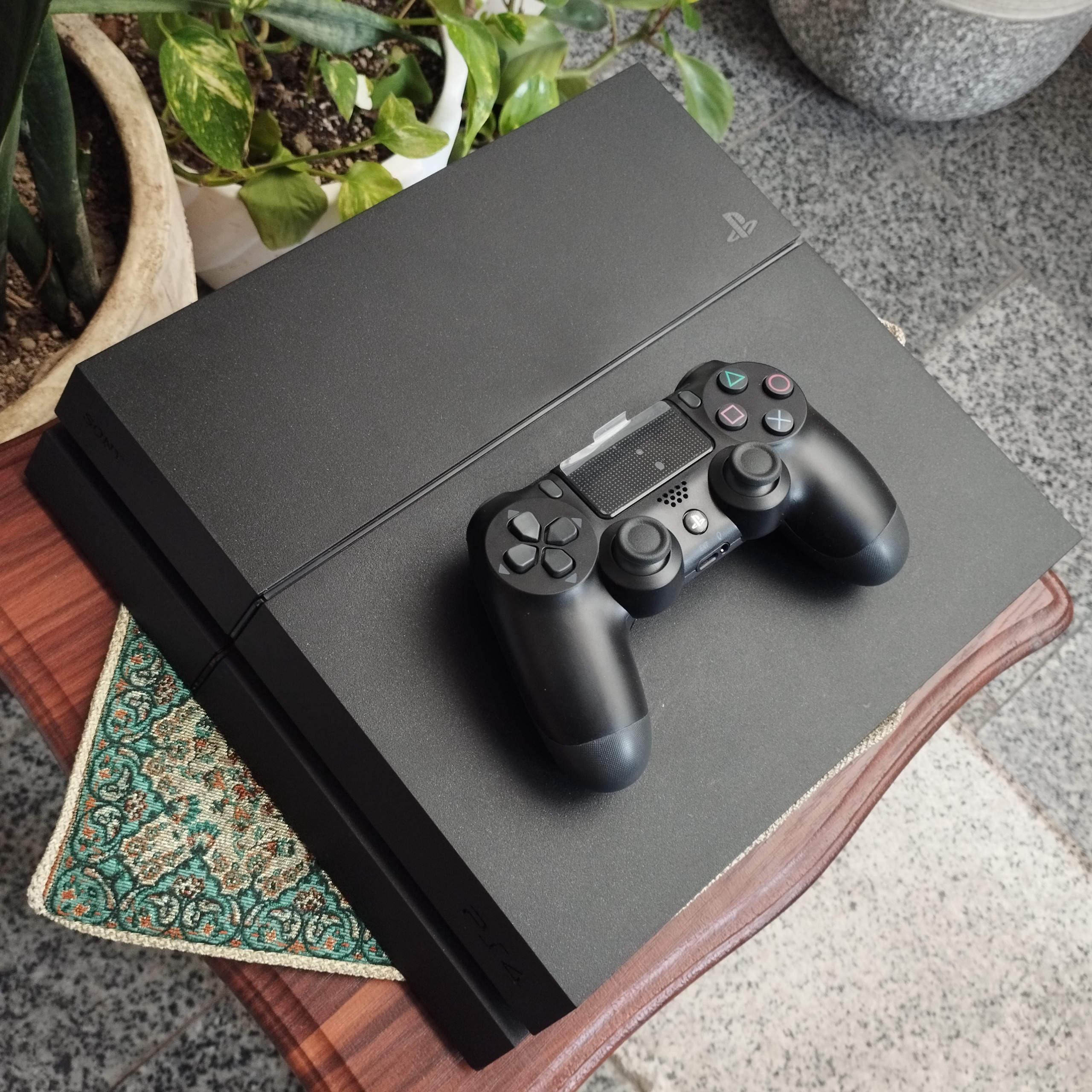 PS4 FAT 500GBبهمراه دسته آکبند