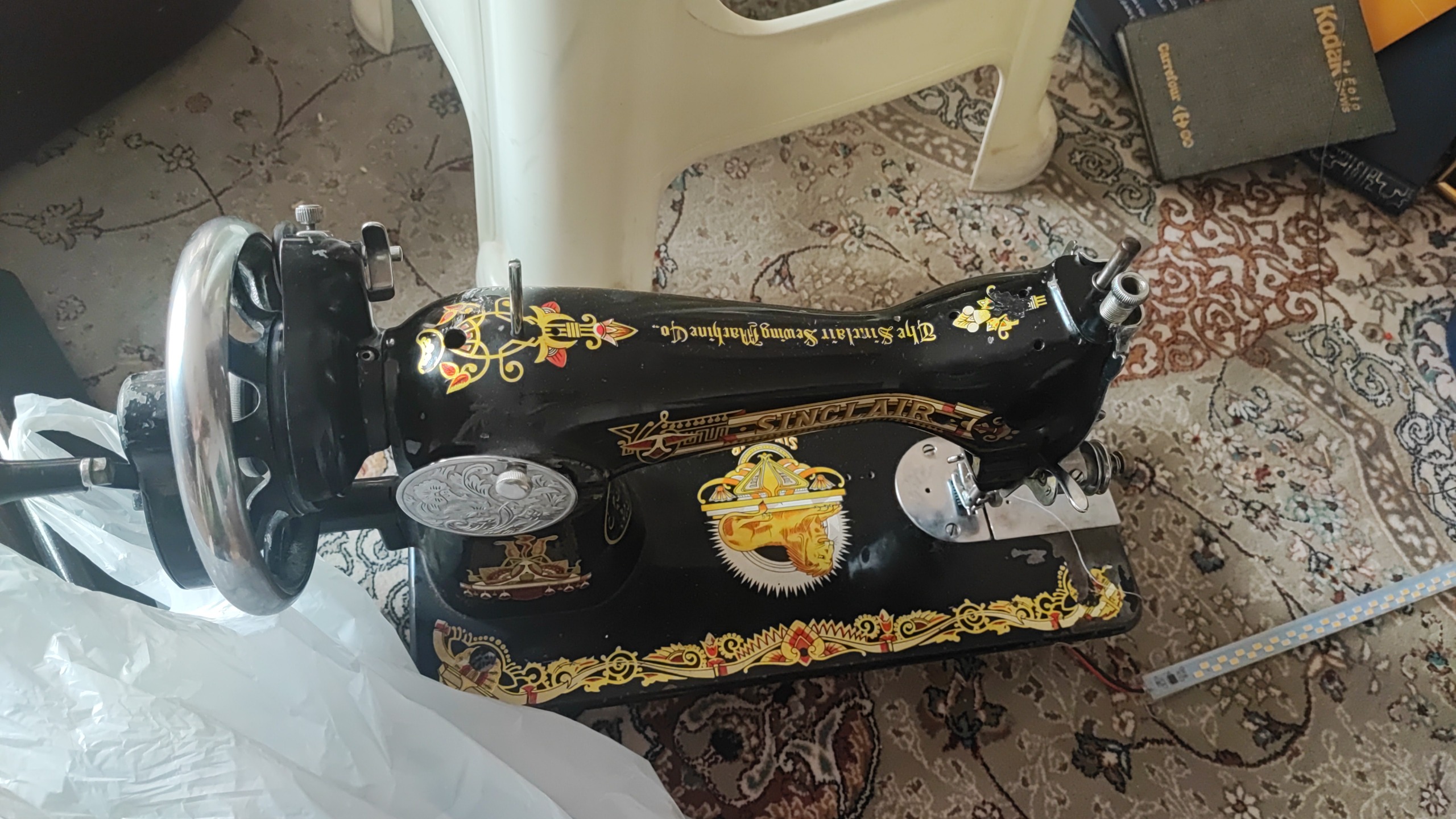 چرخ خیاطی شیرنشان سینکلر
