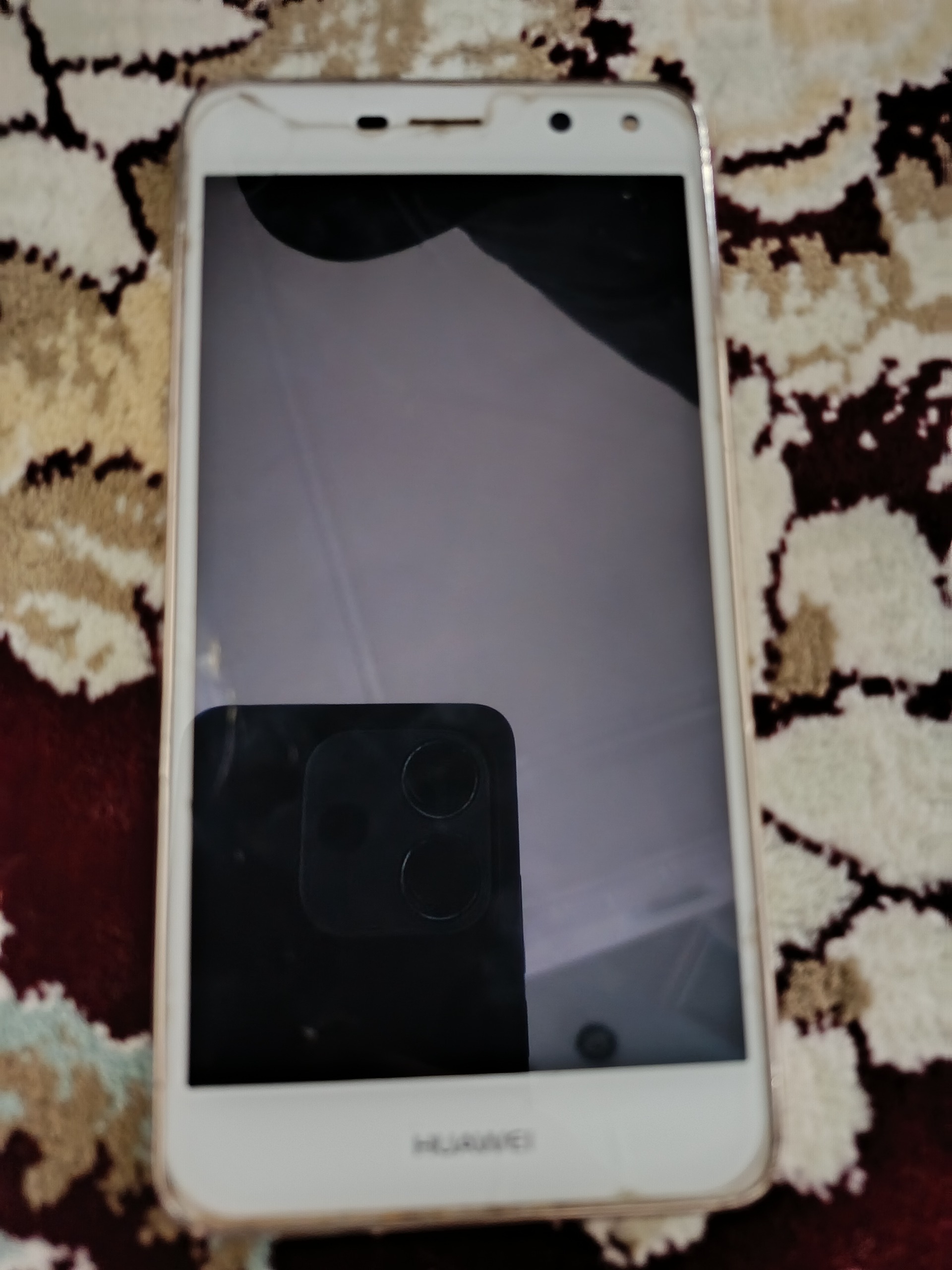 گوشی موبایل Y5