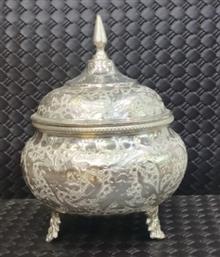 قندان