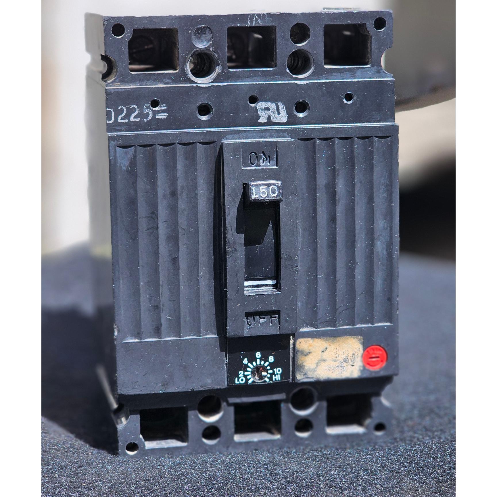 کلید اتوماتیک 150 آمپر آمریکایی قدیمی سالم