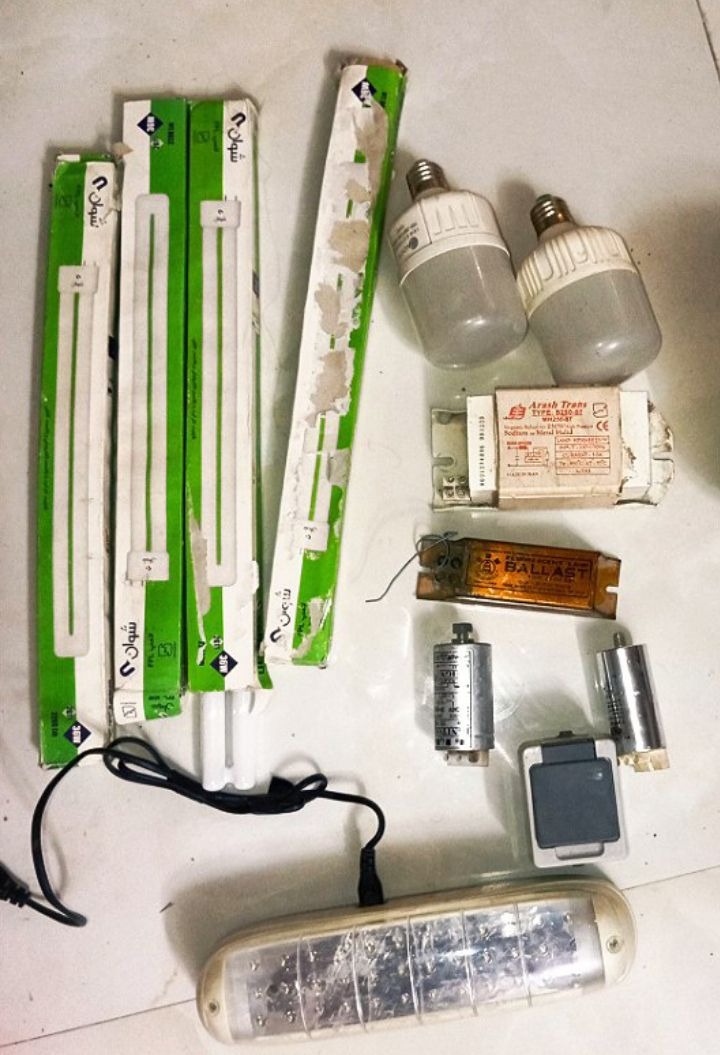 ترانست لامپ مهتابی و