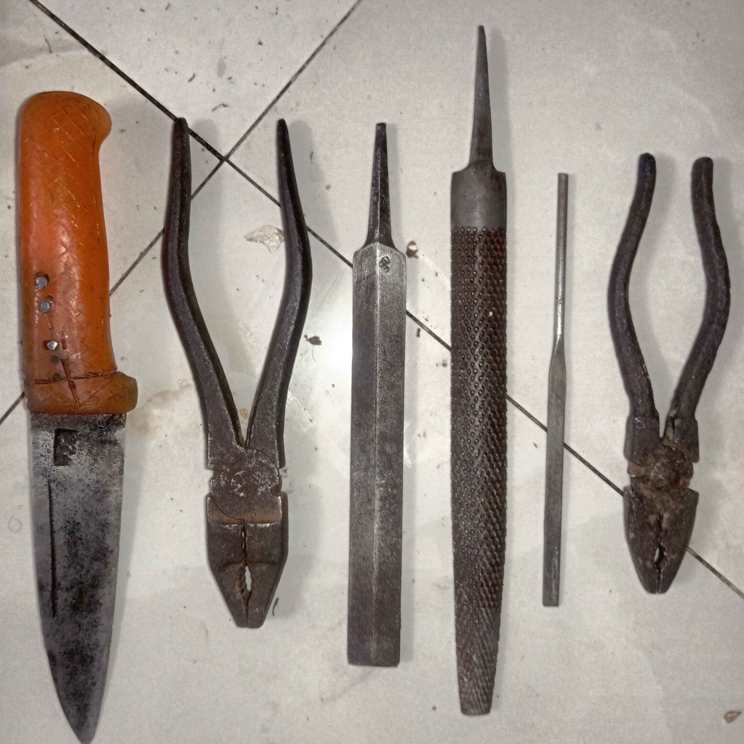 ابزارهای کلکسیونی ق