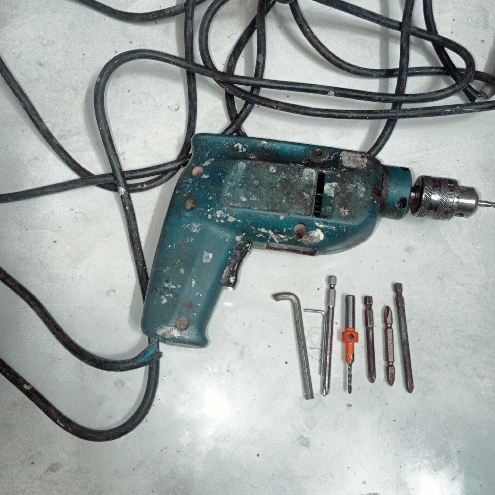 دلر بوش اصلی و سریپیچگوشتی