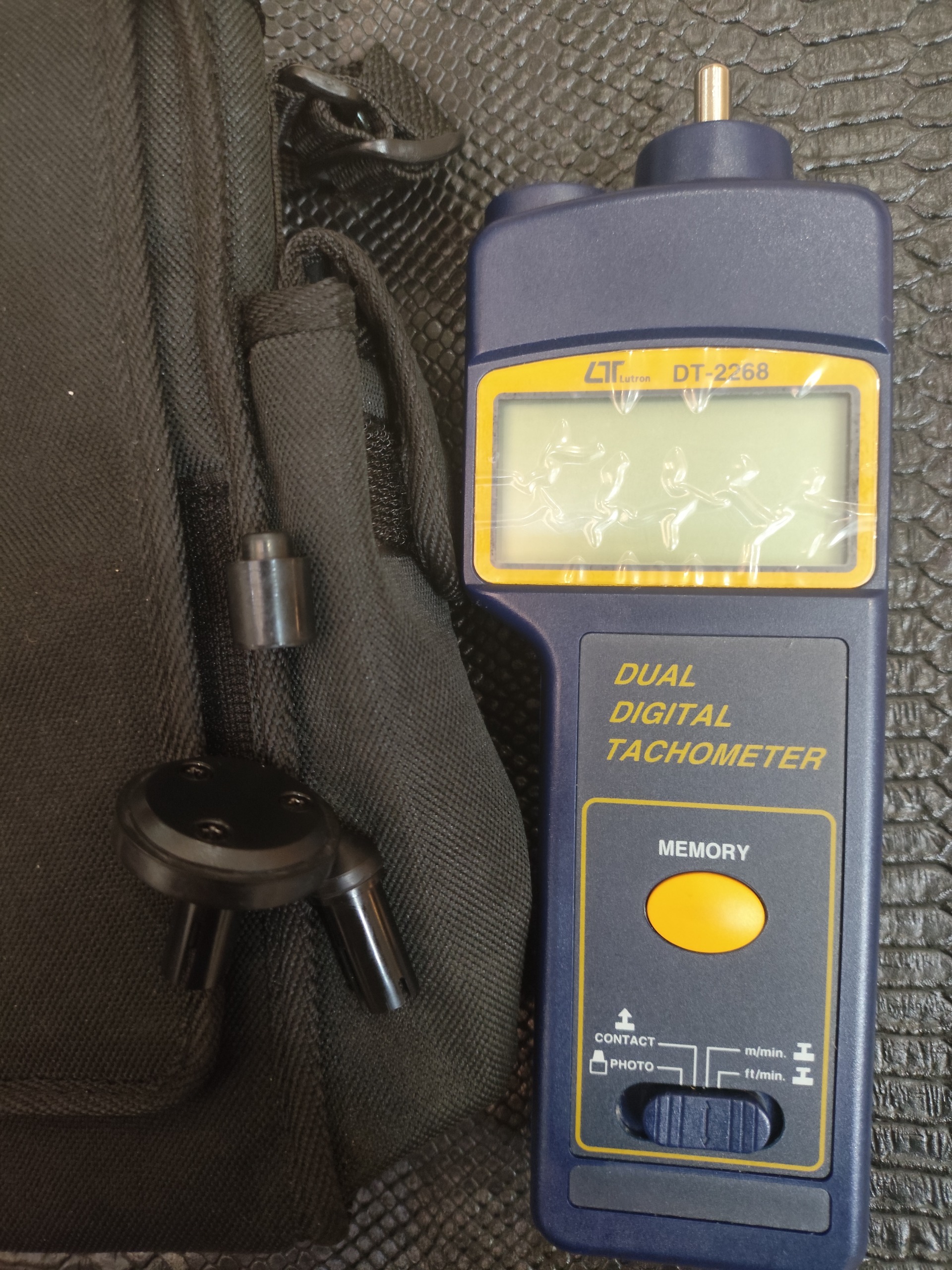 دورسنج لوترون مدل DT-2268