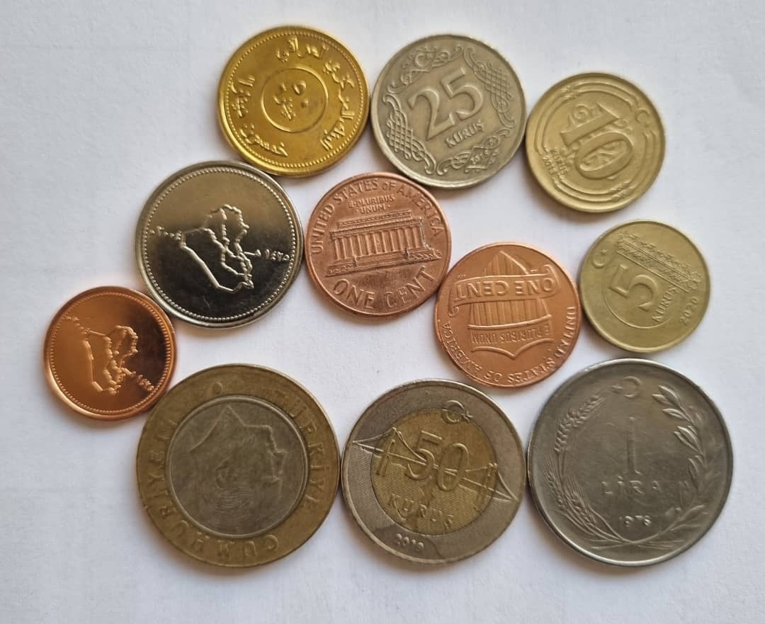 پکیج اکونومی 11 سکه خارجی غیرتکراری باهم