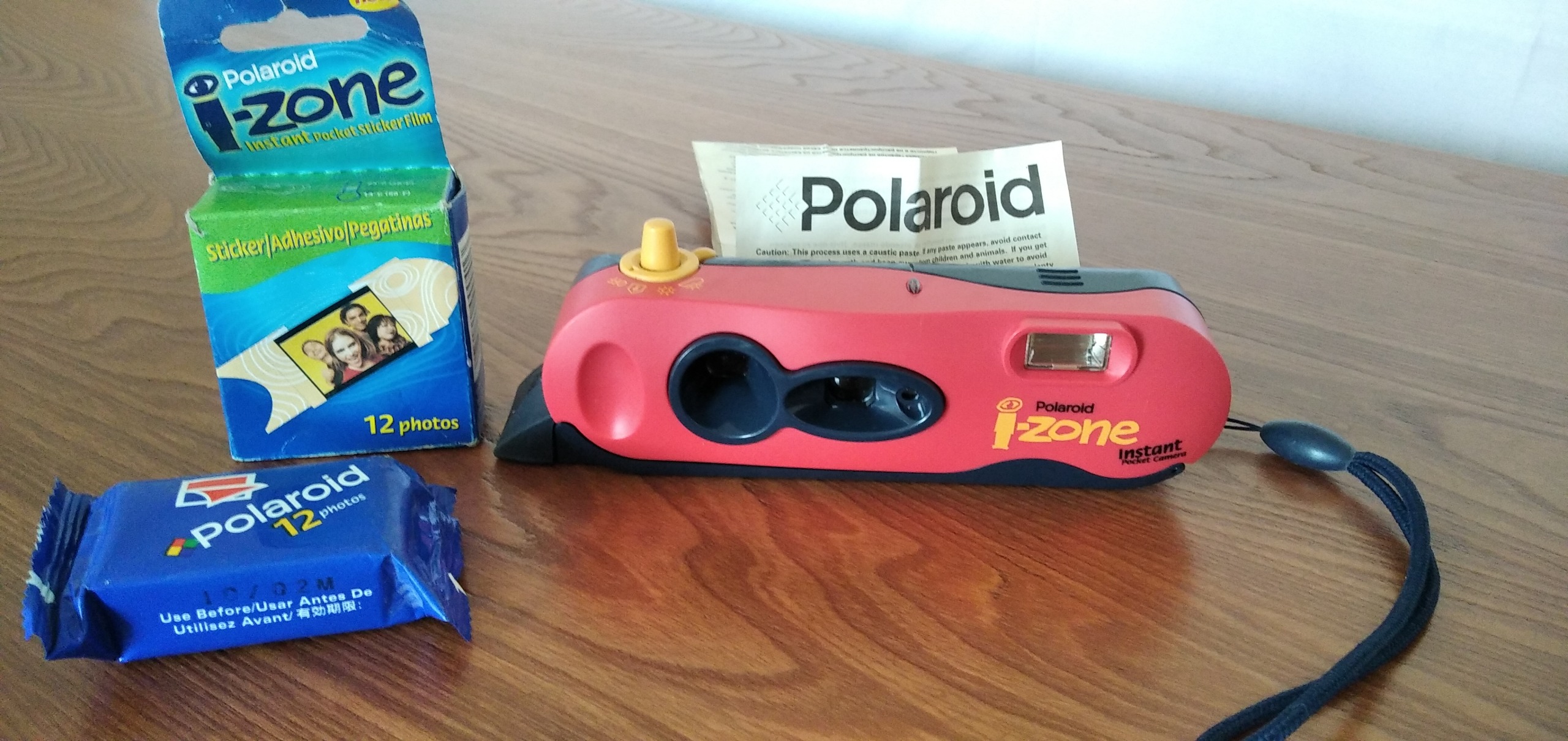 دوربین پولاروید قدیمی