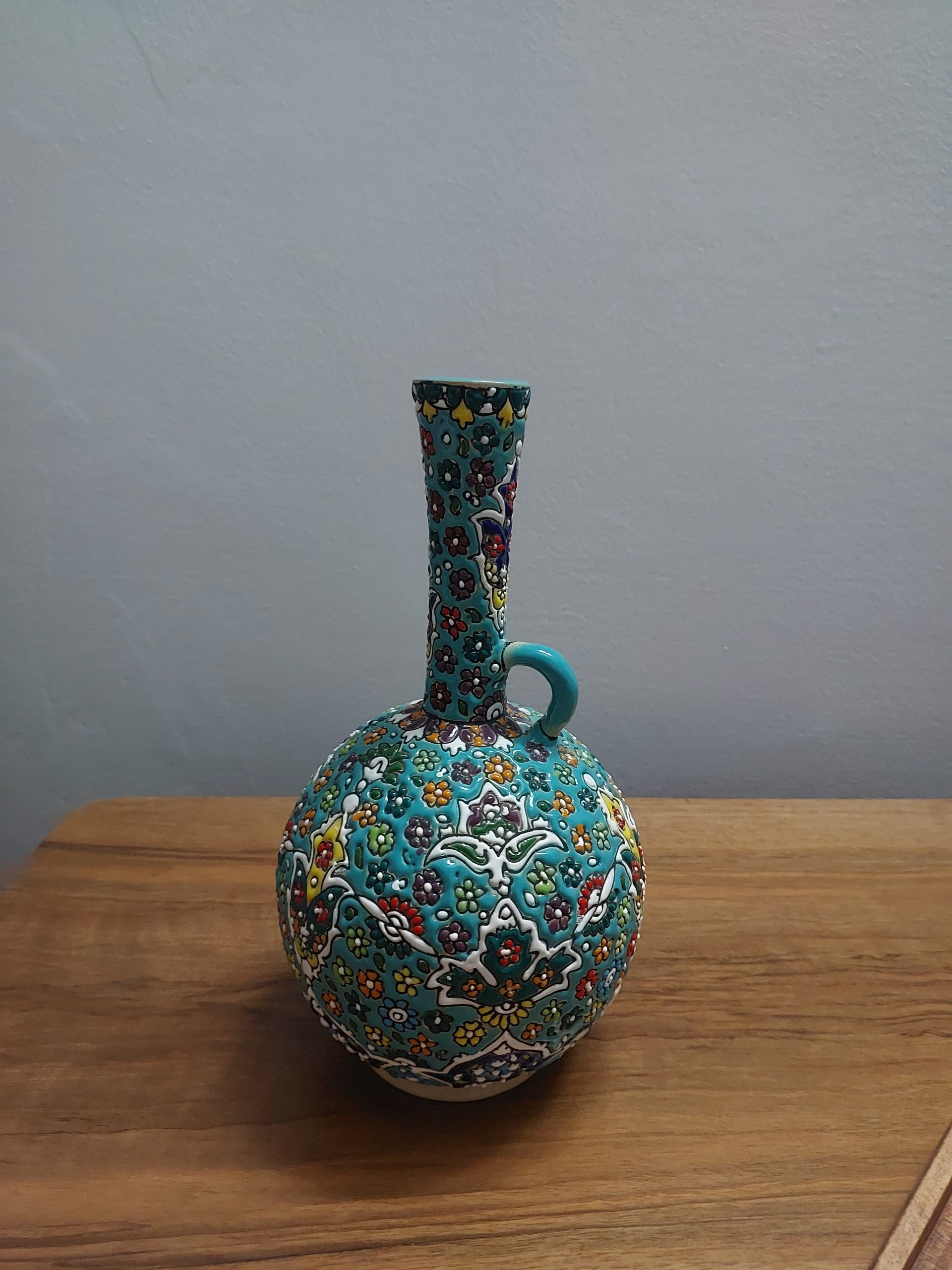 کوزه مینایی کاری