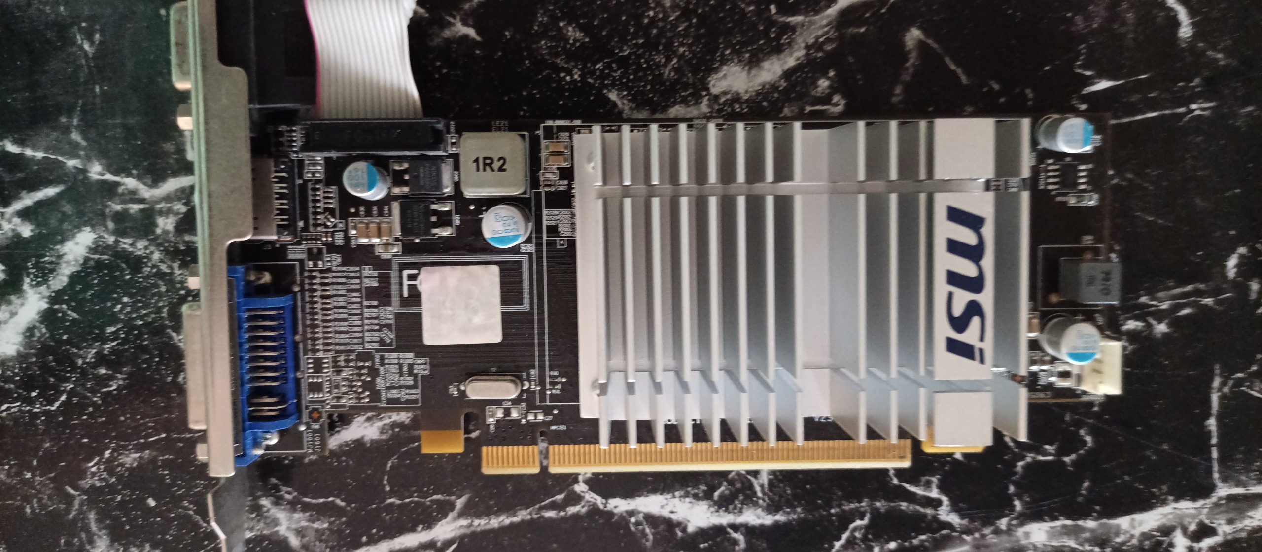 کارت گرافیک AMD Radeon R5 450